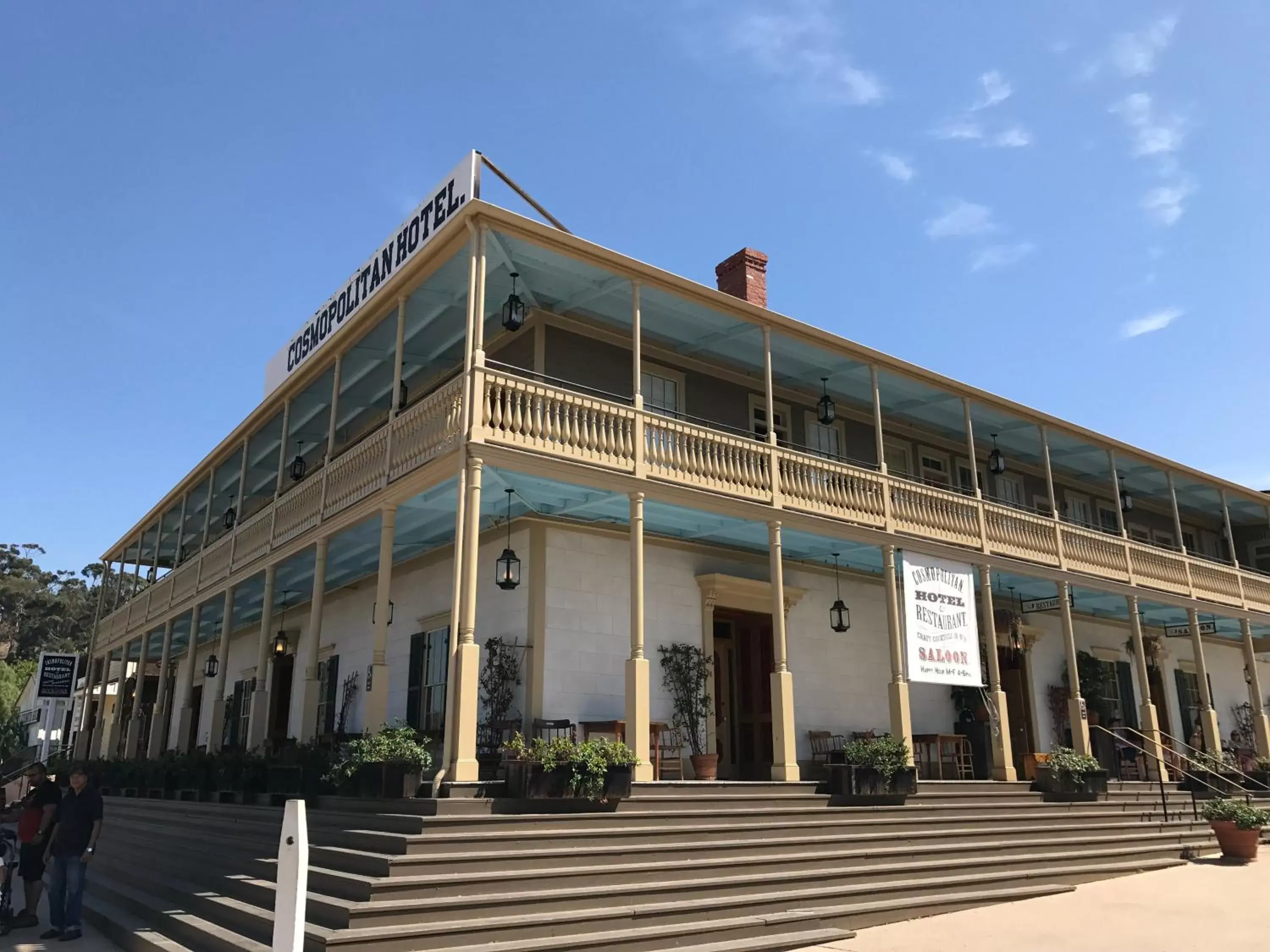 Facade/entrance in Cosmopolitan Hotel Facade/entrance in Cosmopolitan Hotel