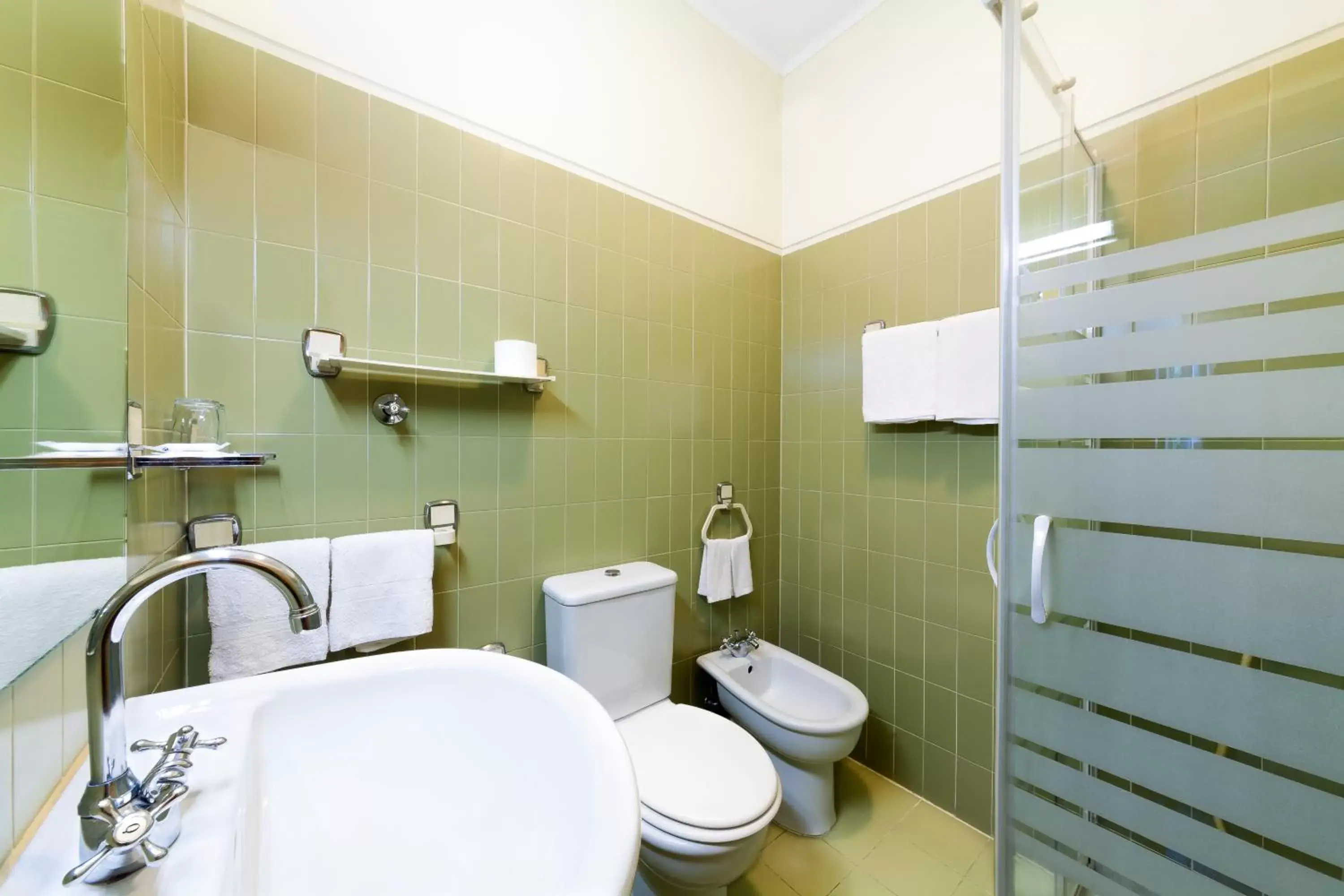 Toilet, Bathroom in Hotel Sao Nicolau