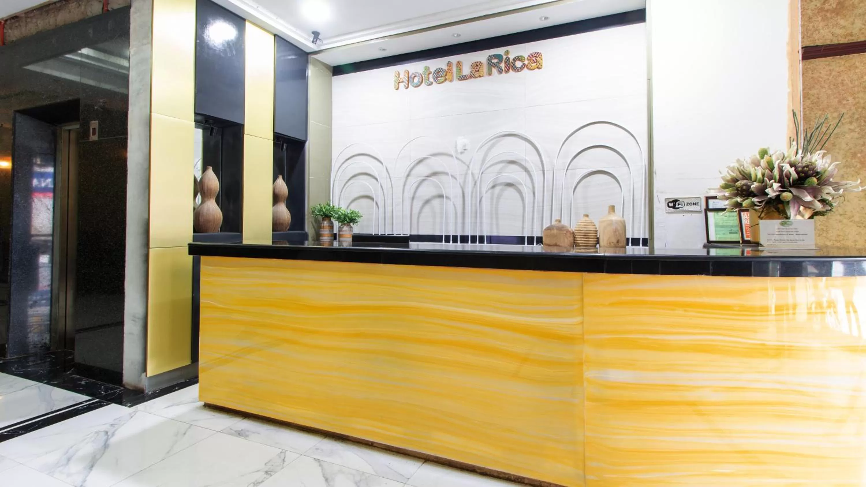 Lobby or reception in RedDoorz @ Downtown Tacloban