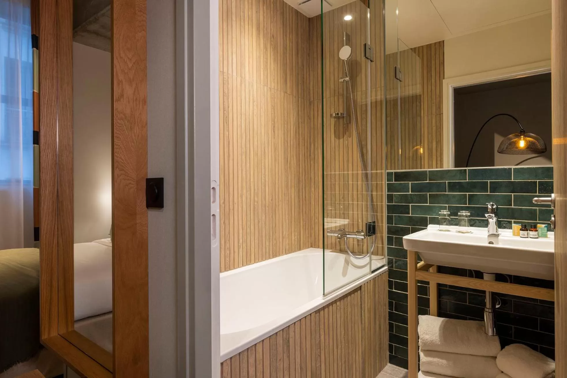 Bathroom in La Belle Ville