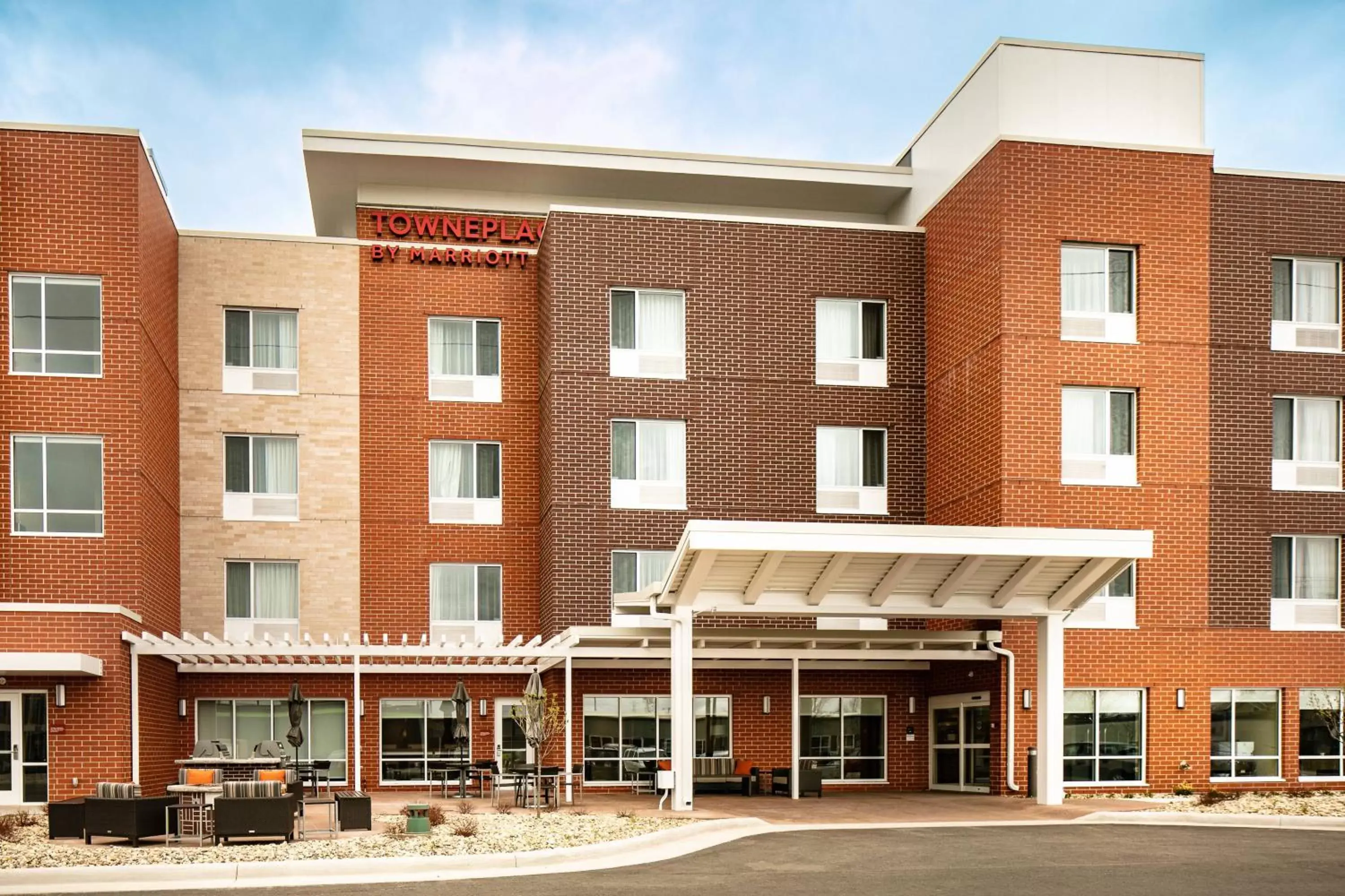 Property Building in TownePlace Suites by Marriott Dubuque Downtown