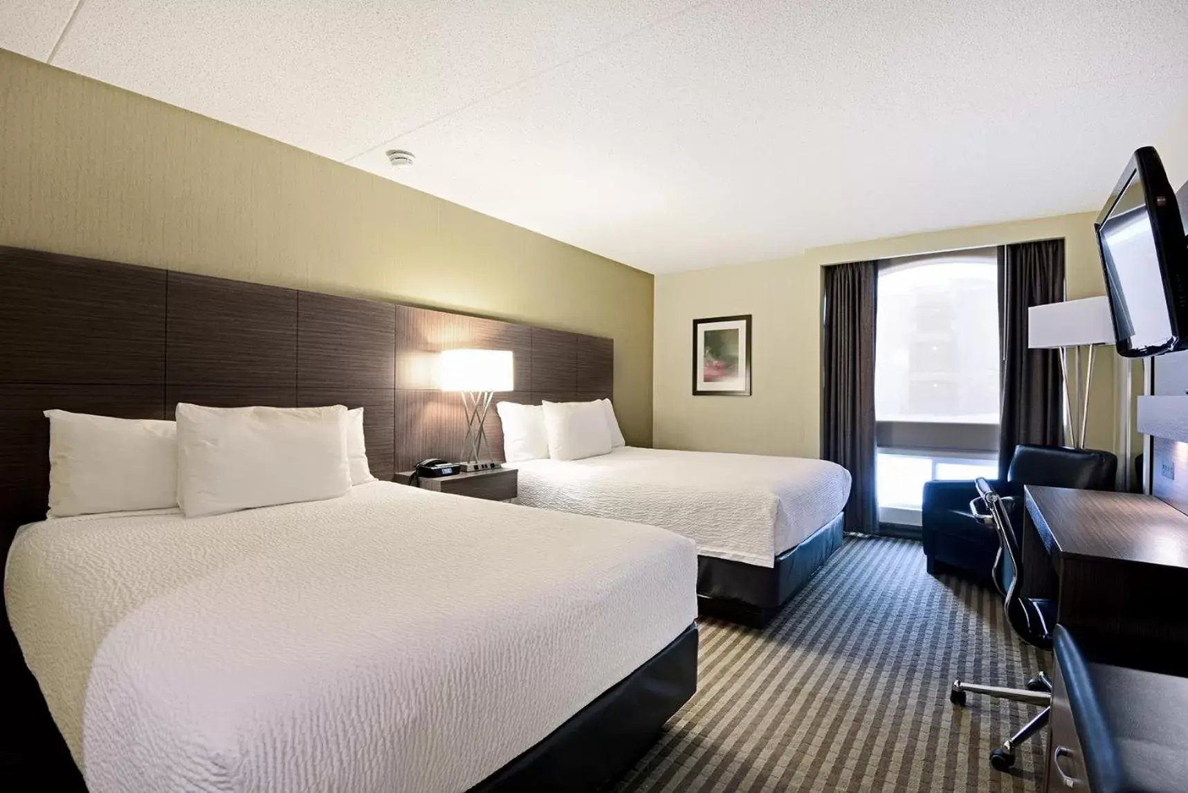 Bed in Victoria Inn Hotel and Convention Center Winnipeg