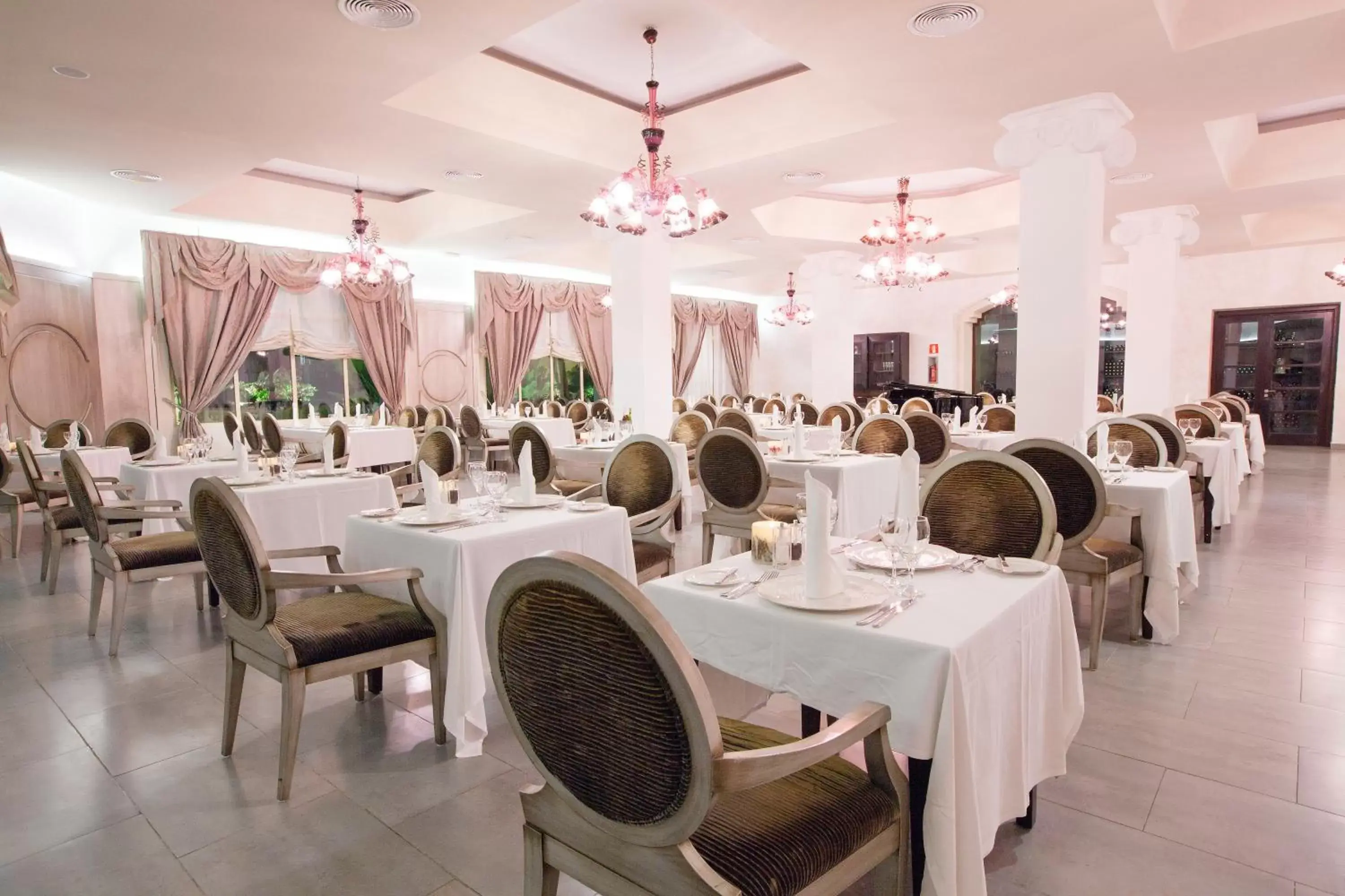 Dinner, Restaurant/Places to Eat in Majestic Elegance Punta Cana - All Inclusive