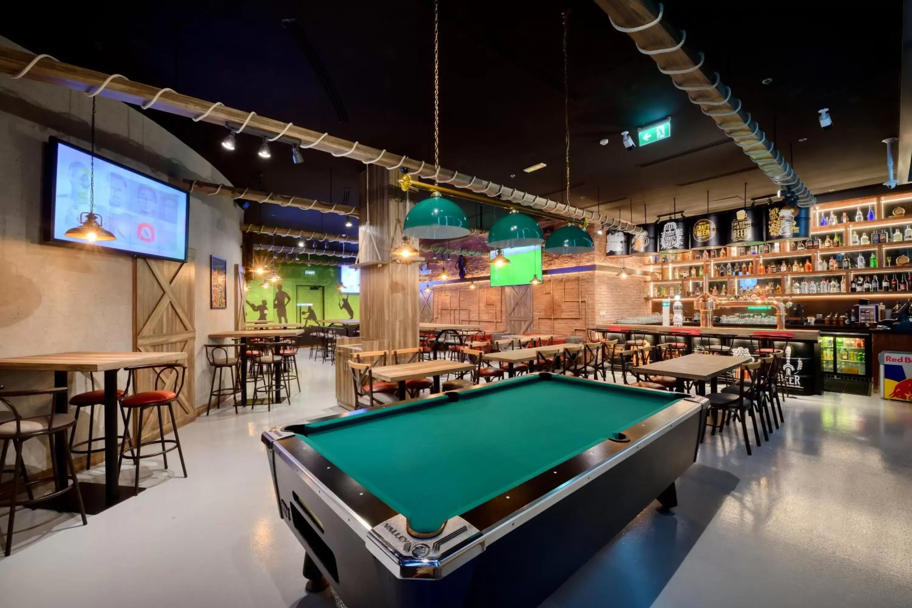 Lounge or bar, Billiards in Grandeur Hotel Al Barsha
