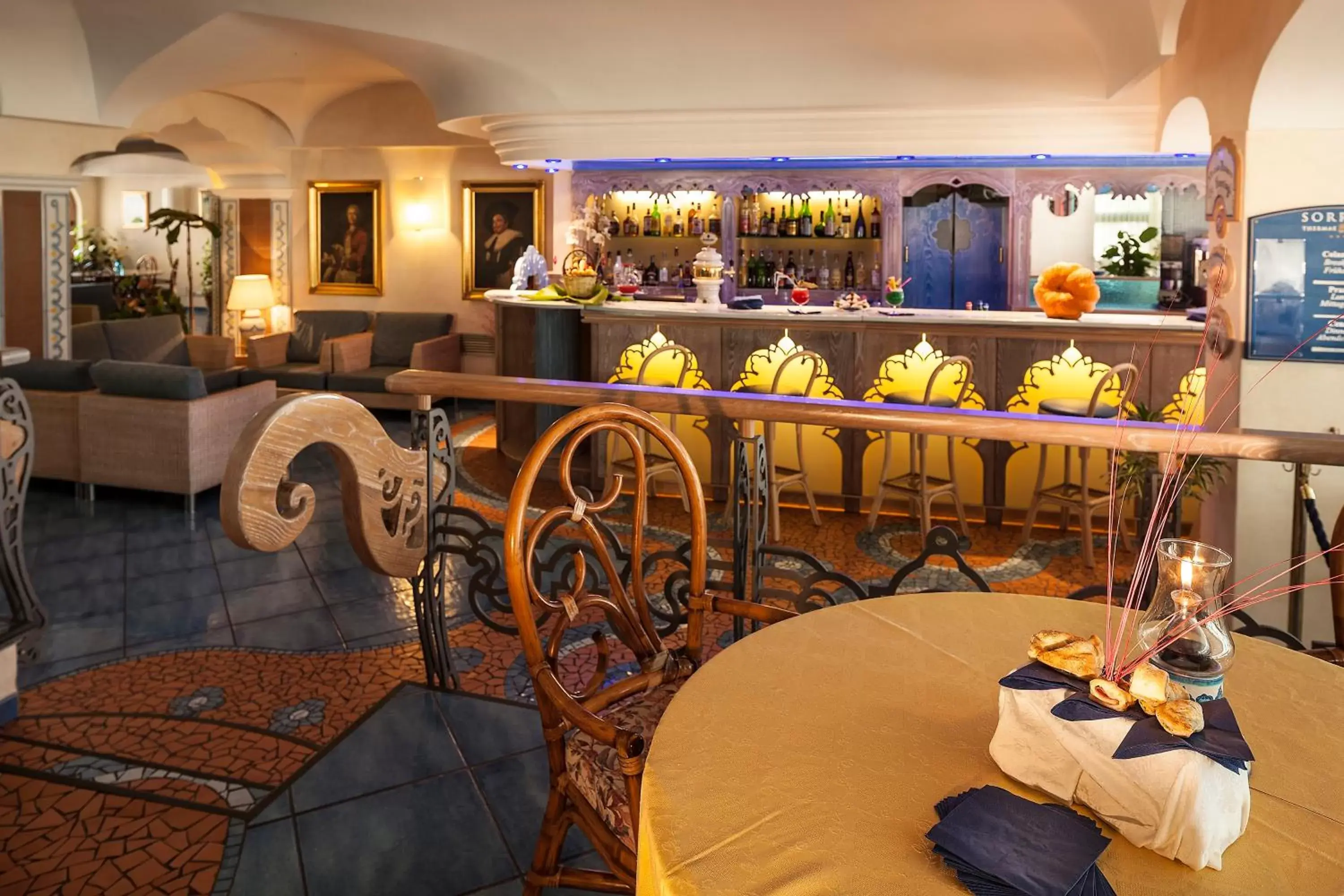 Lounge or bar, Restaurant/Places to Eat in Sorriso Thermae Resort & Spa