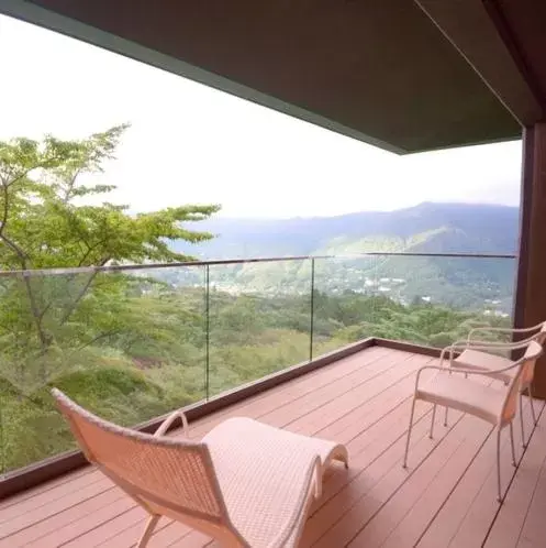 Balcony/Terrace in Hakone Gora Byakudan
