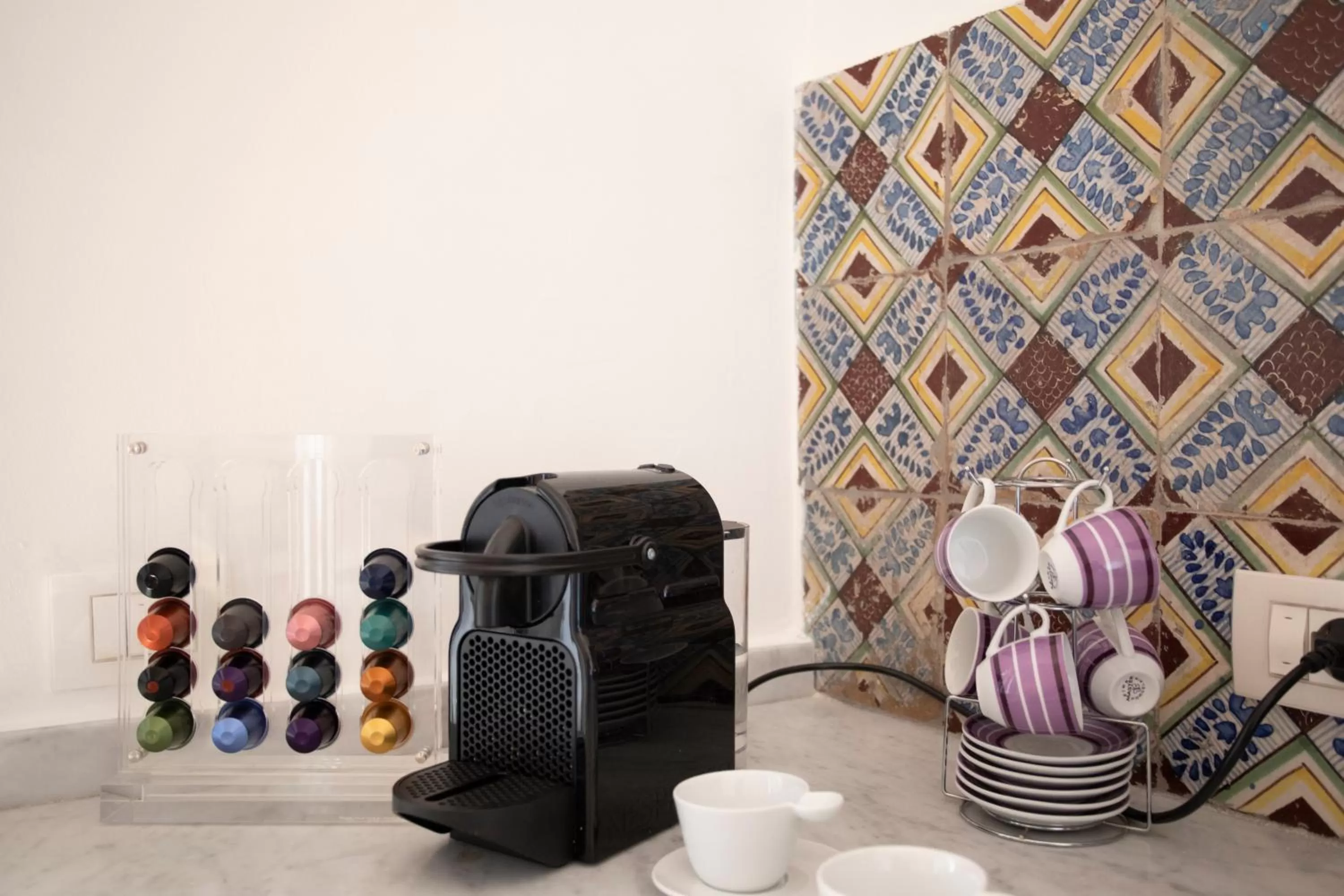 Coffee/tea facilities in Rooms 19 B&B