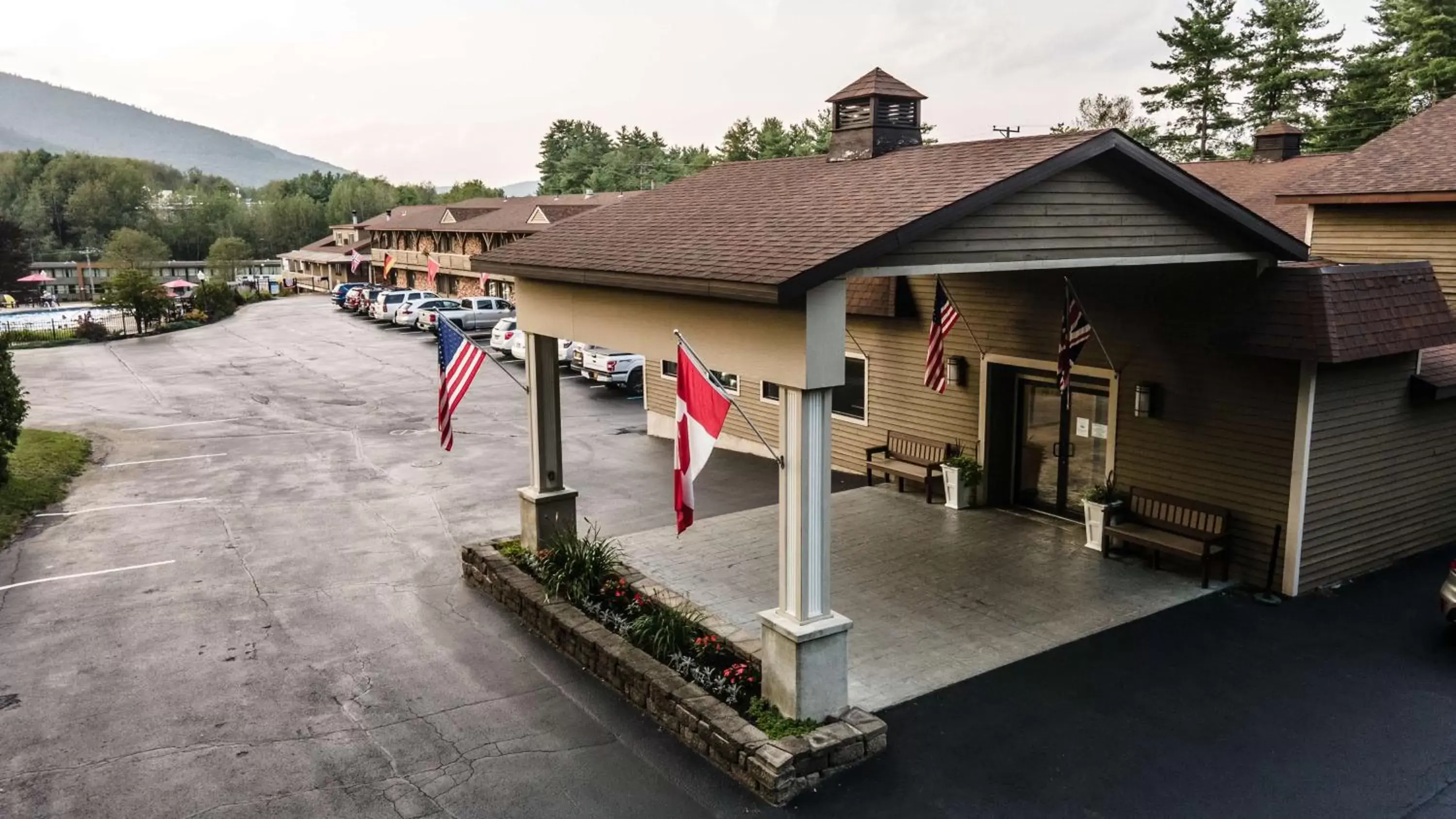 Property building in Best Western of Lake George