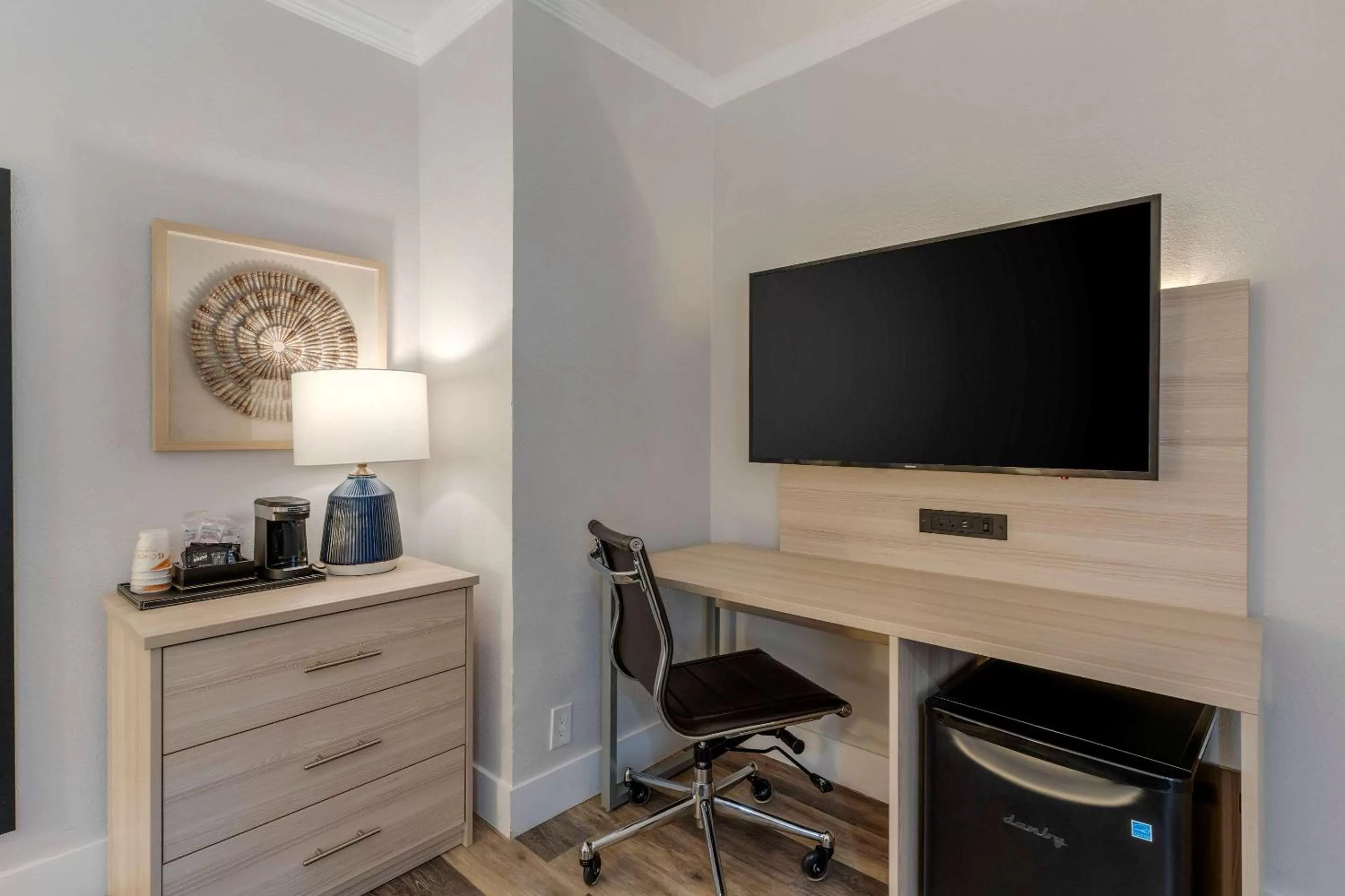 Bedroom in Comfort Inn Carmel By the Sea