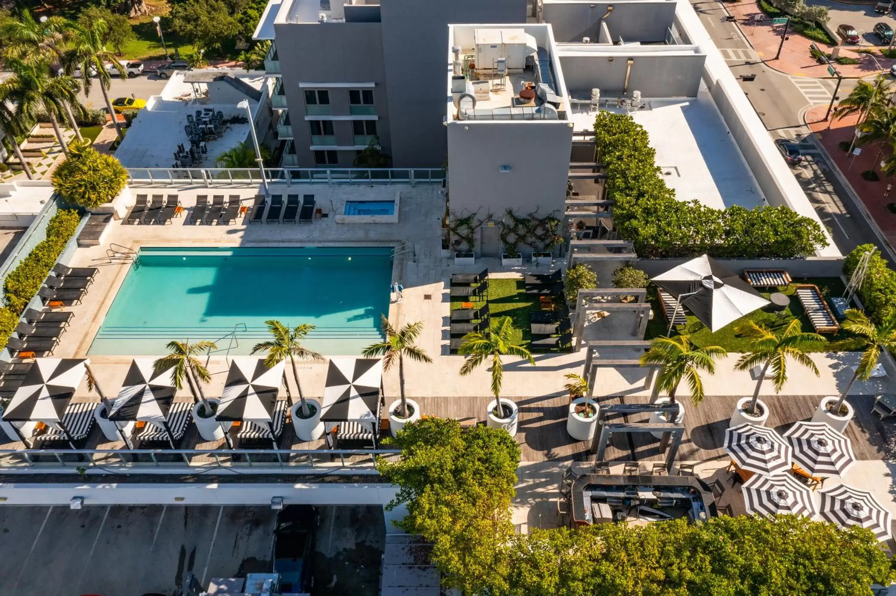 View (from property/room), Pool View in Boulan South Beach