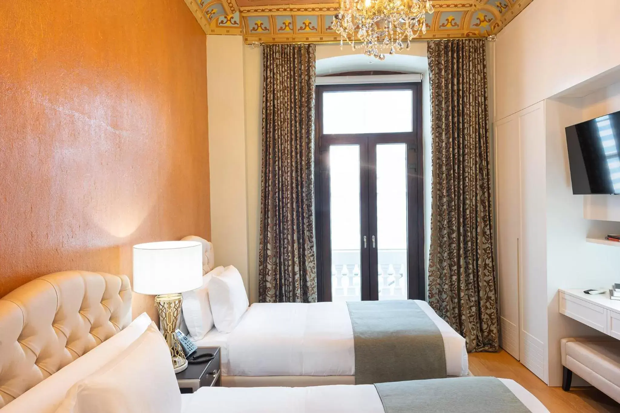 Bedroom, Bed in Itza Hotel Boutique Internacional Bedroom, Bed in Itza Hotel Boutique Internacional