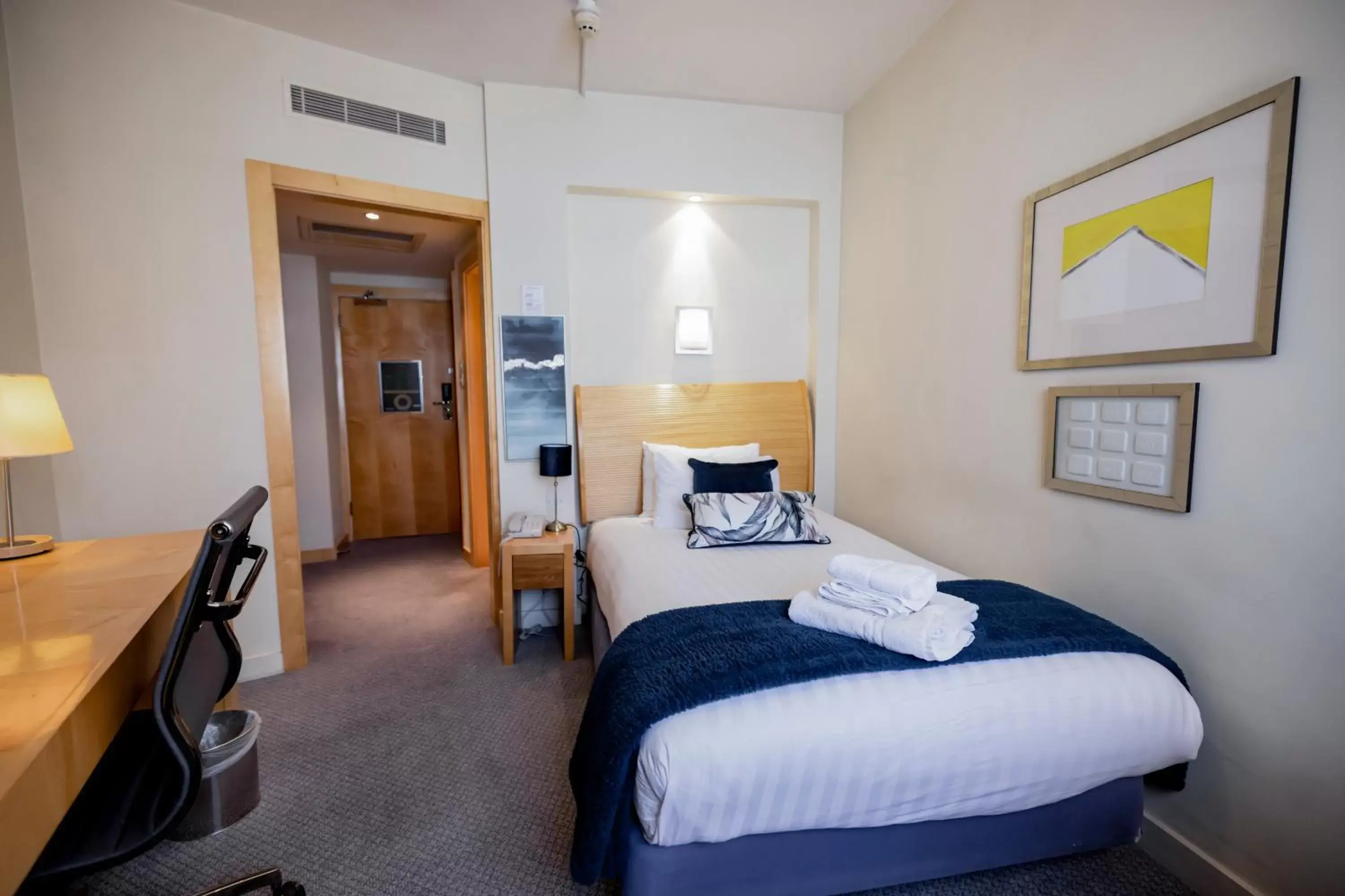 Bedroom, Bed in Best Western London Heathrow Ariel Hotel