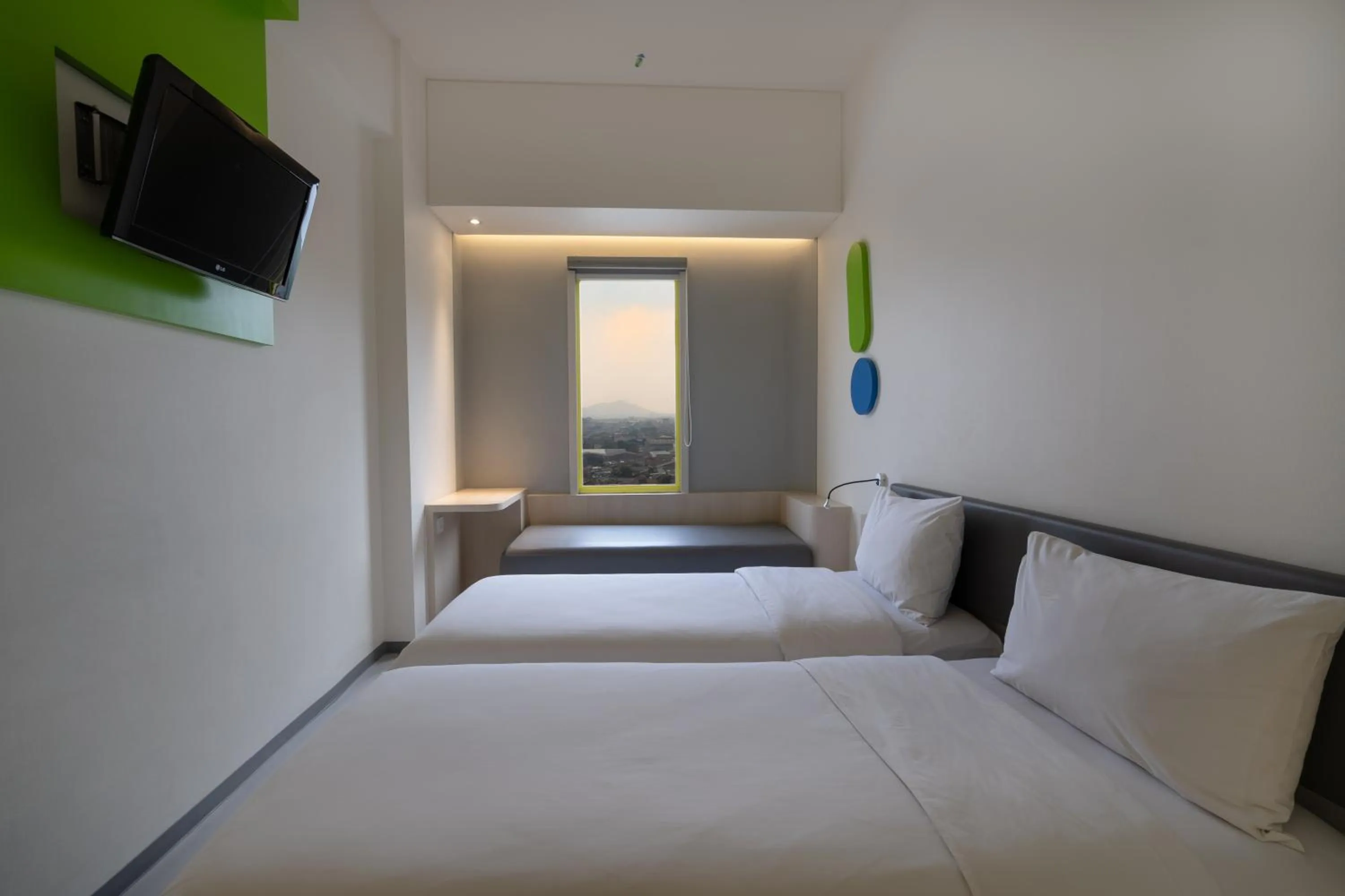 Bedroom, Bed in POP! Hotel Festival Citylink