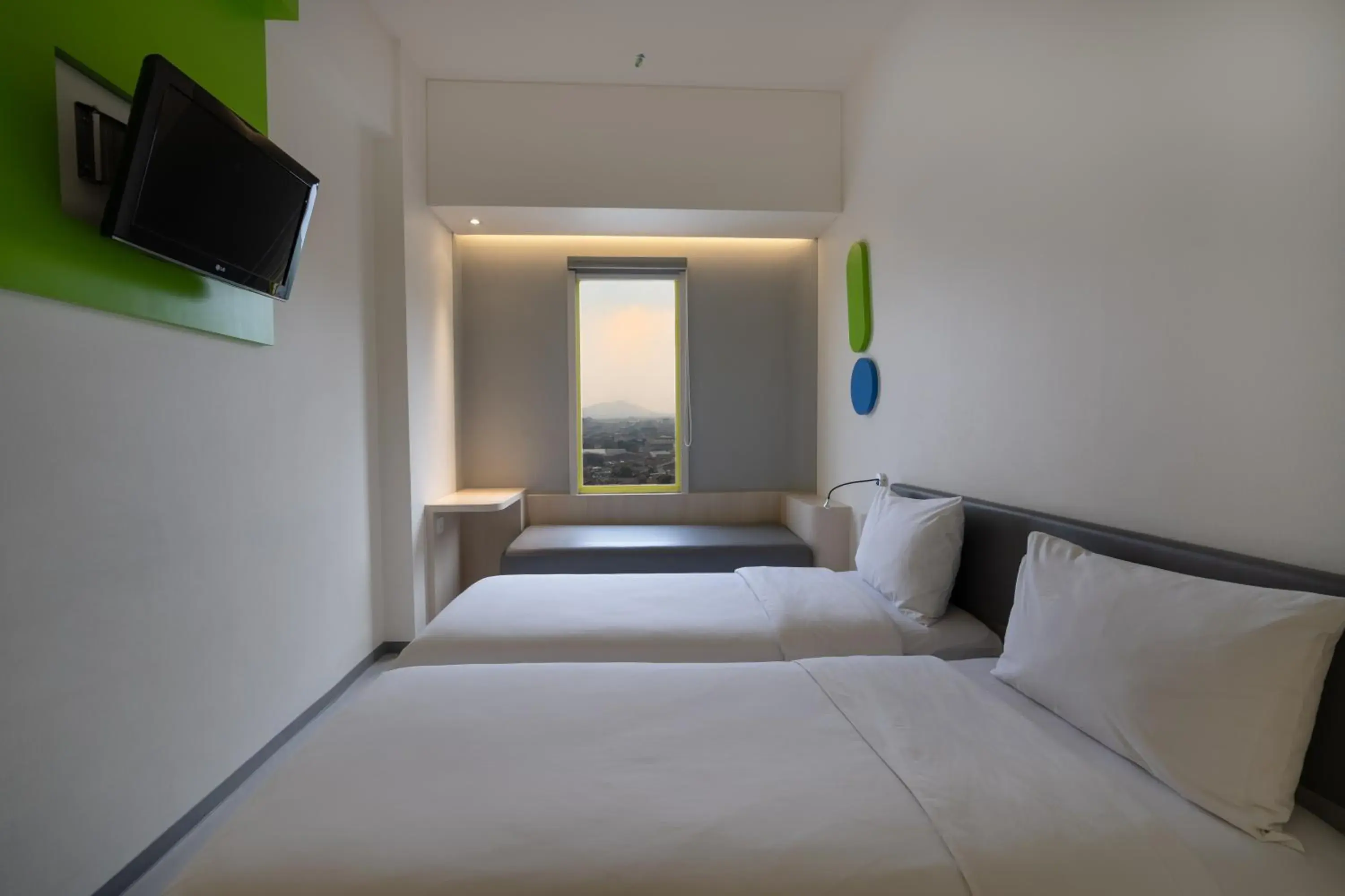 Bedroom, Bed in POP! Hotel Festival Citylink - Bandung