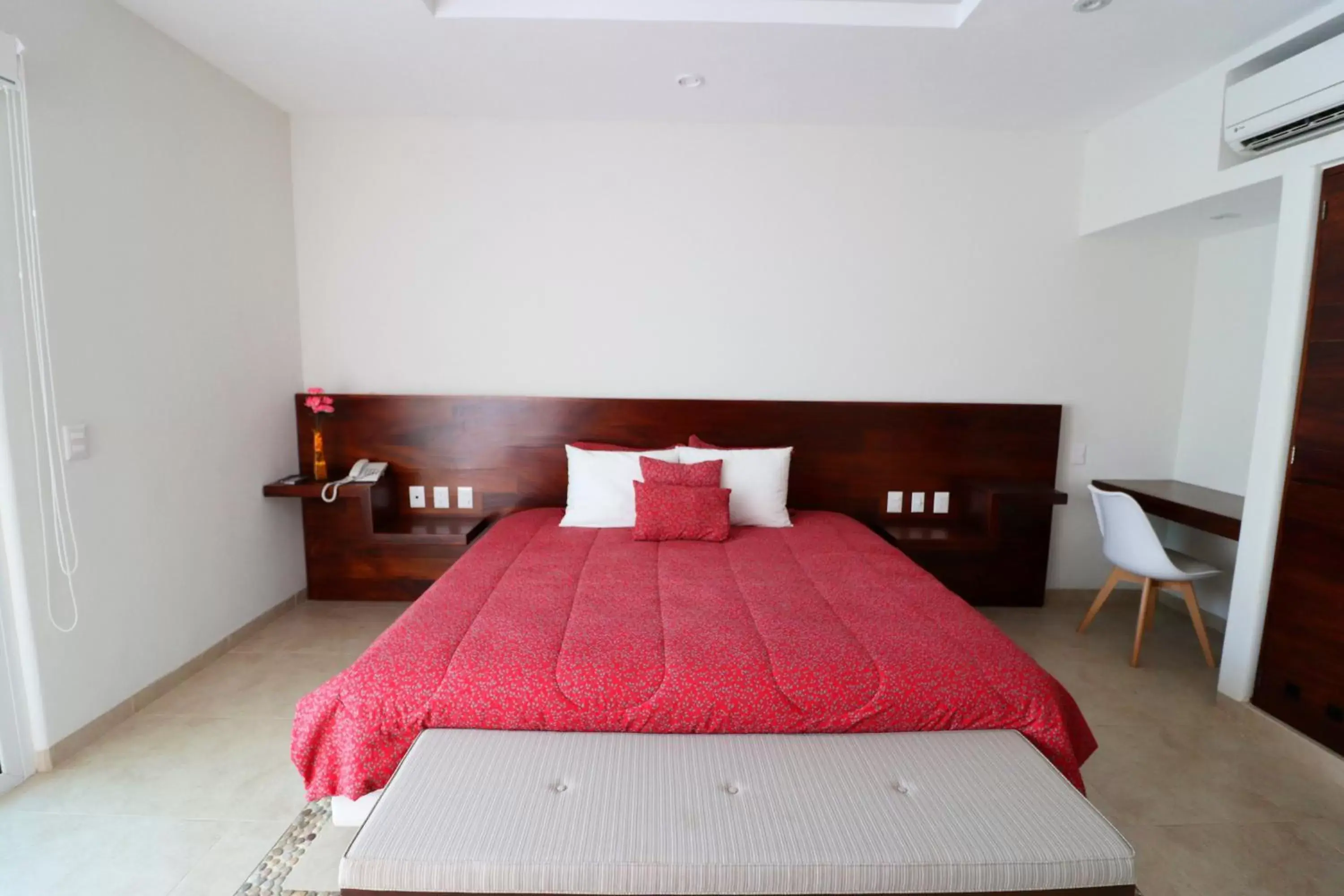 Photo of the whole room, Bed in LYDMAR BOUTIQUE HOTEL