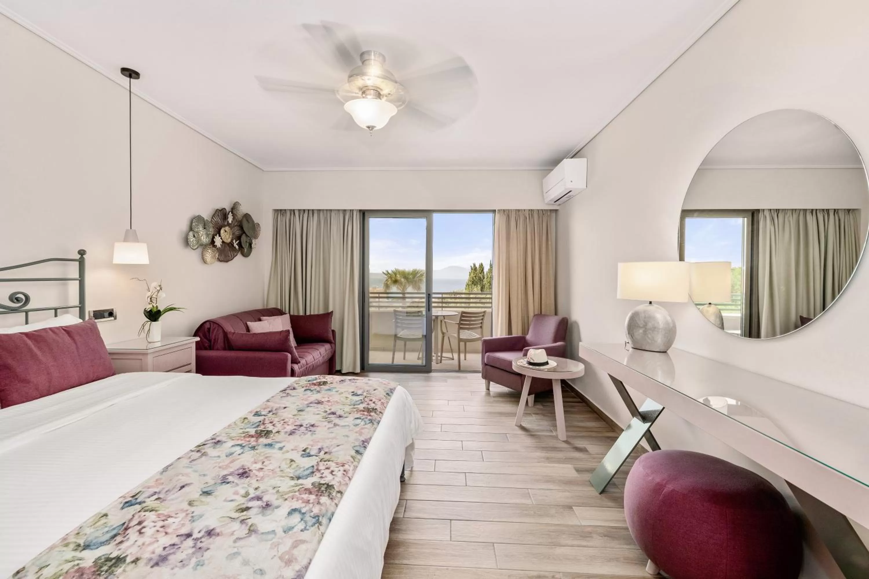 Photo of the whole room, Bed in Akti Taygetos - Conference Resort