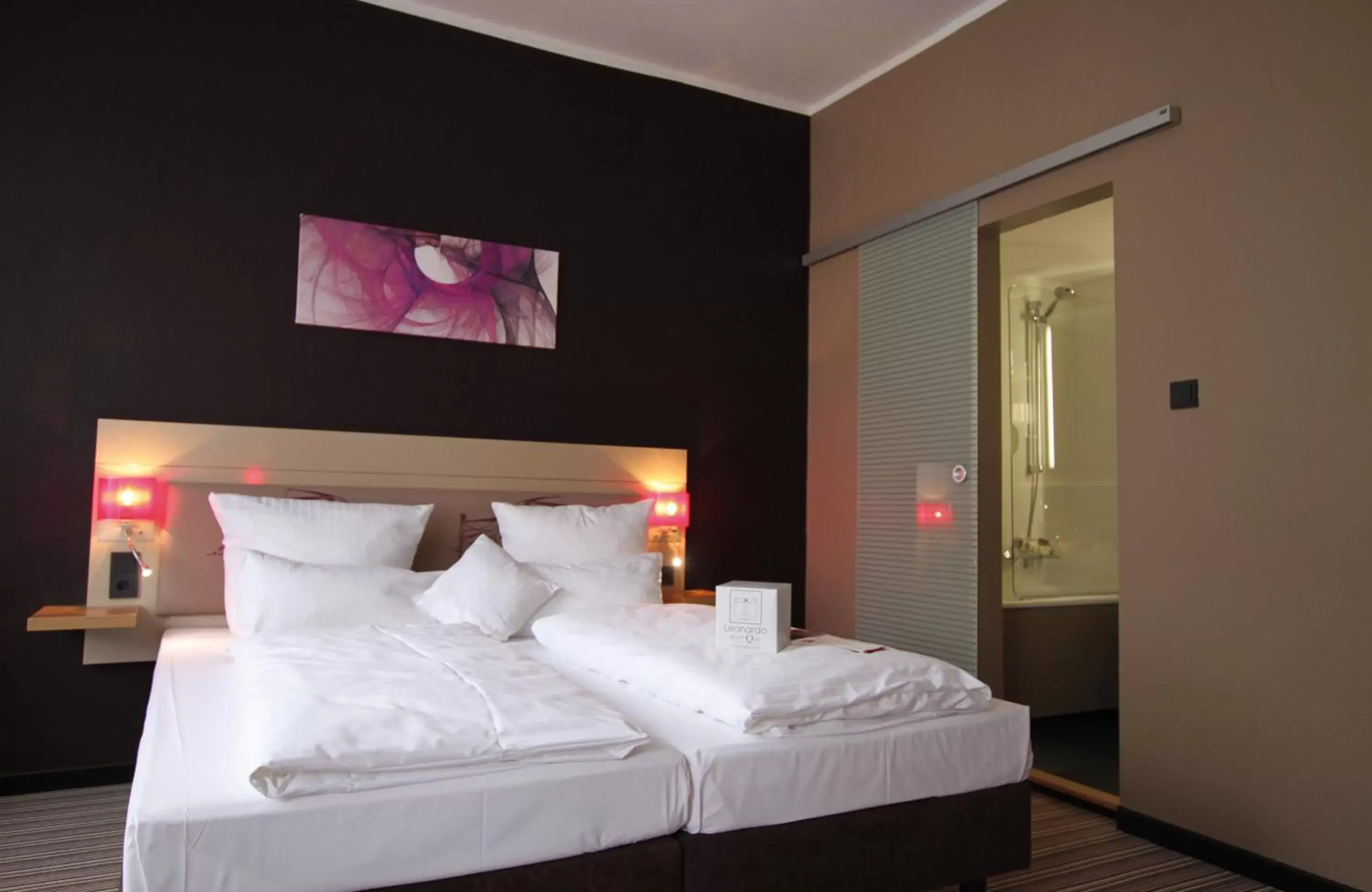 Photo of the whole room, Bed in Leonardo Boutique Hotel Munich