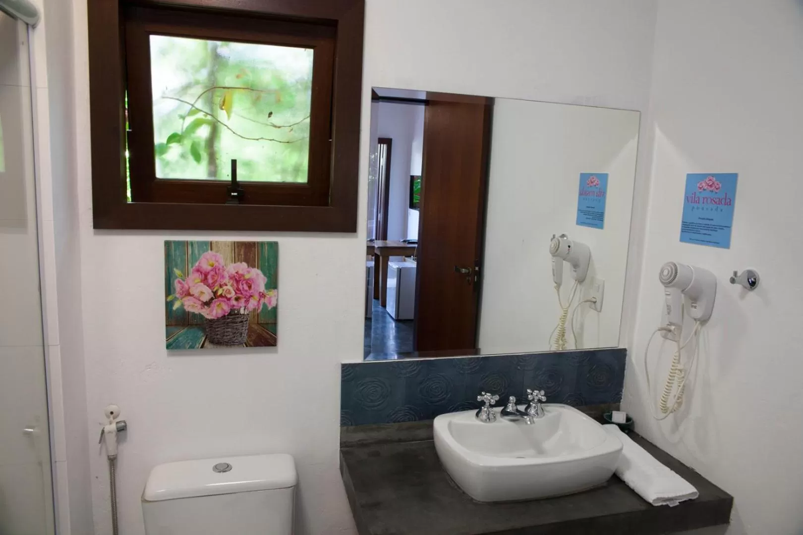 Toilet in Pousada Vila Rosada