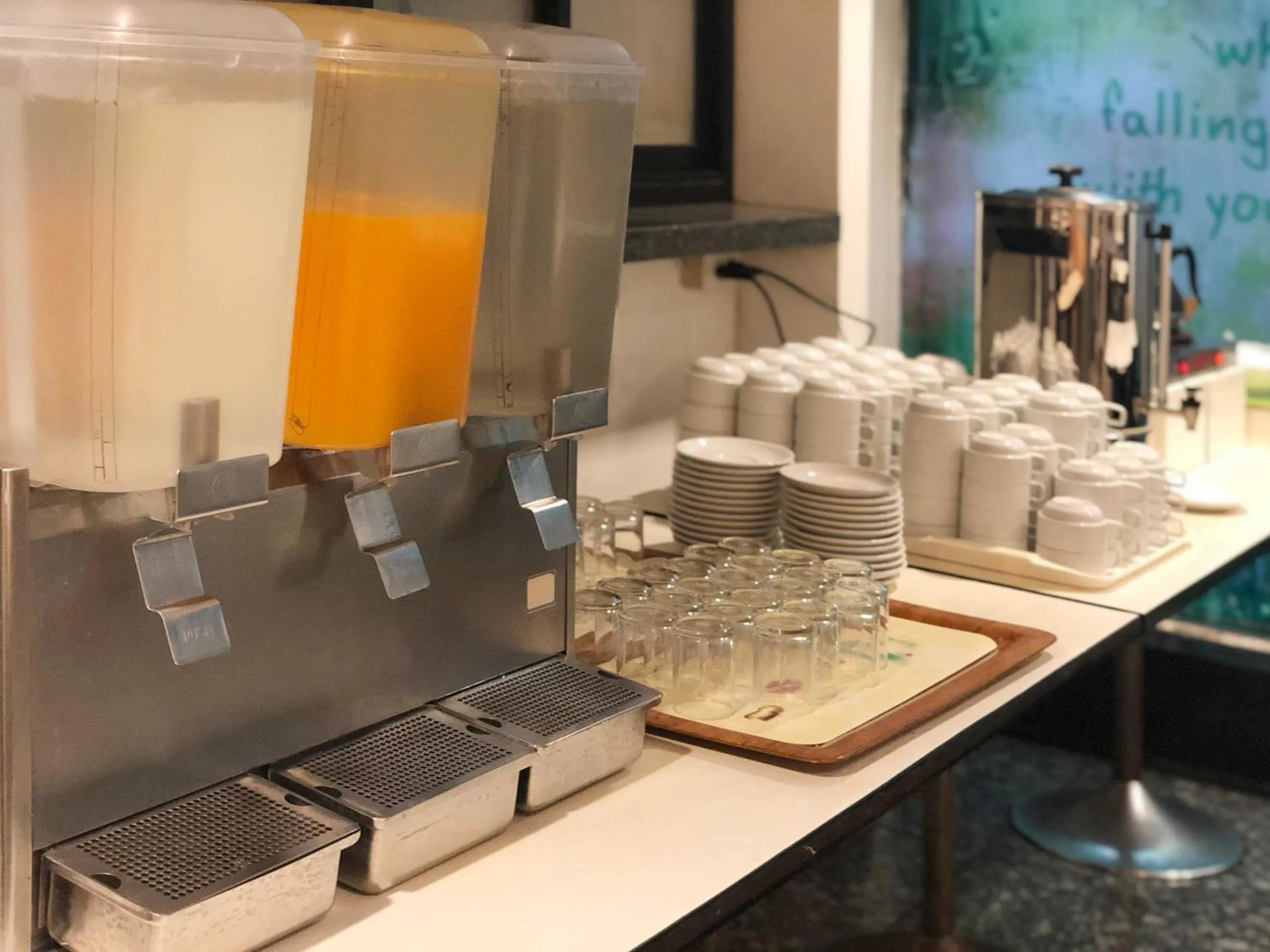 Food and drinks in Ten Stars Hotel