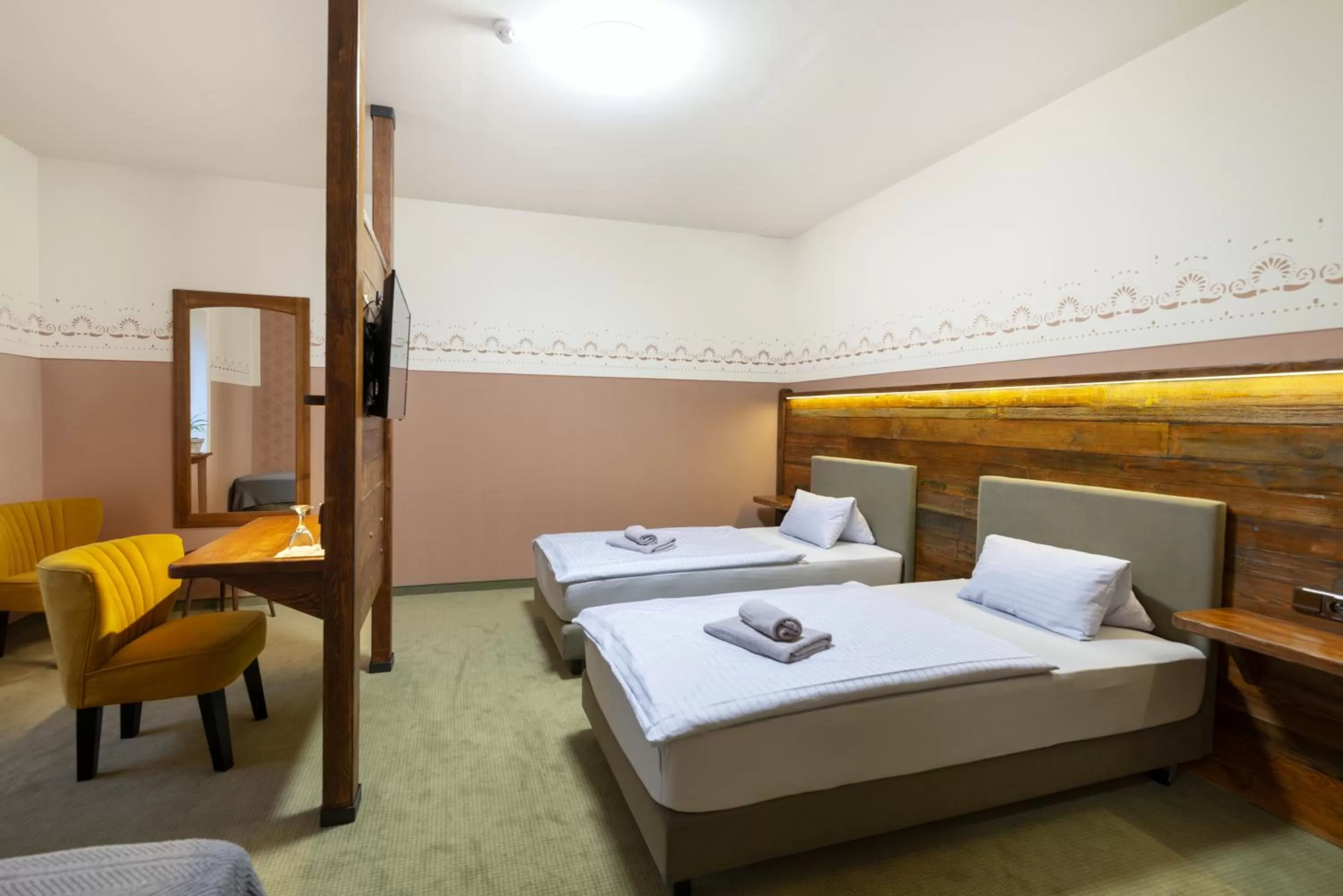 Bed in Hotel U Simla