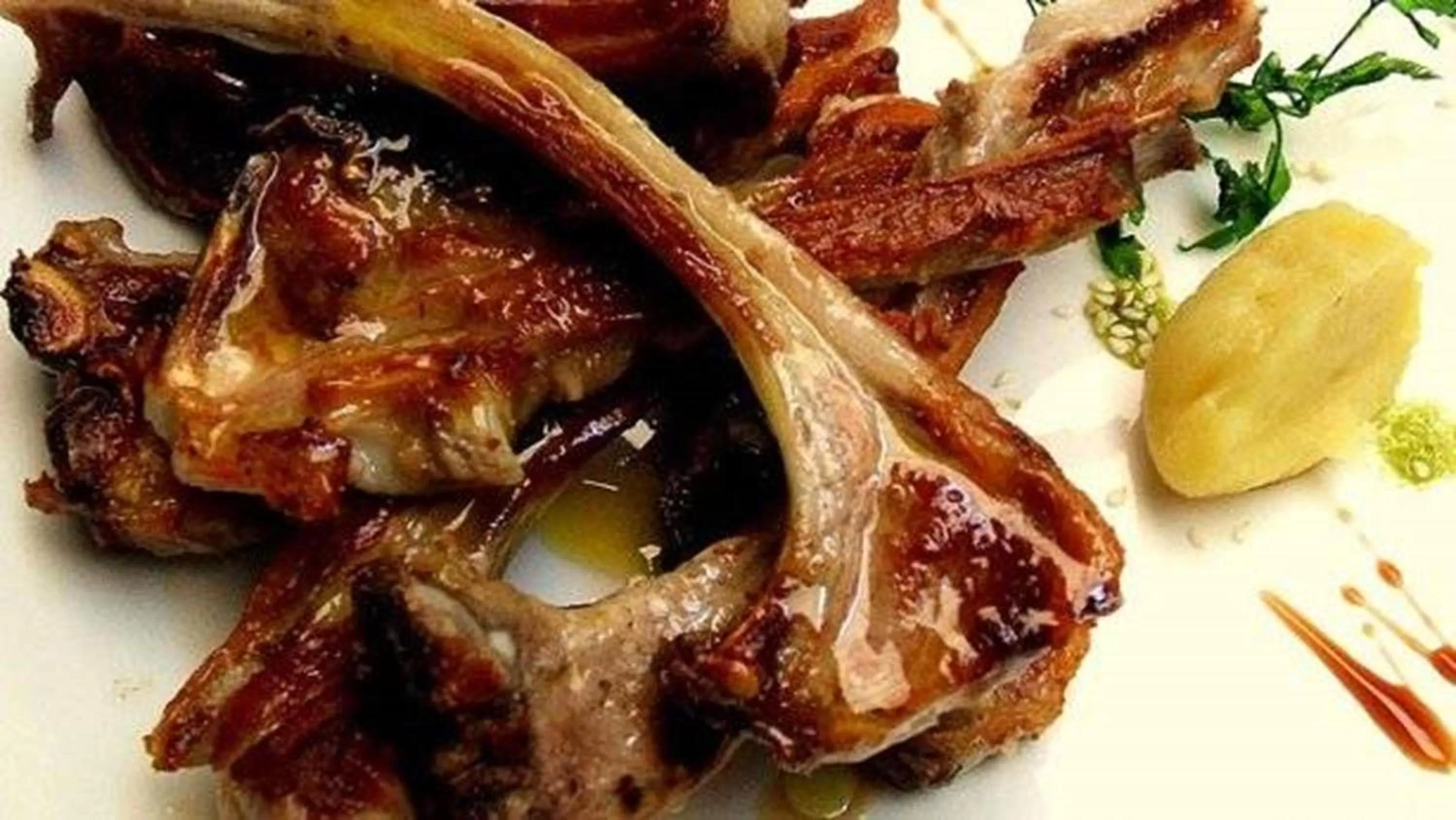 Restaurant/places to eat in Tierra De Lobos