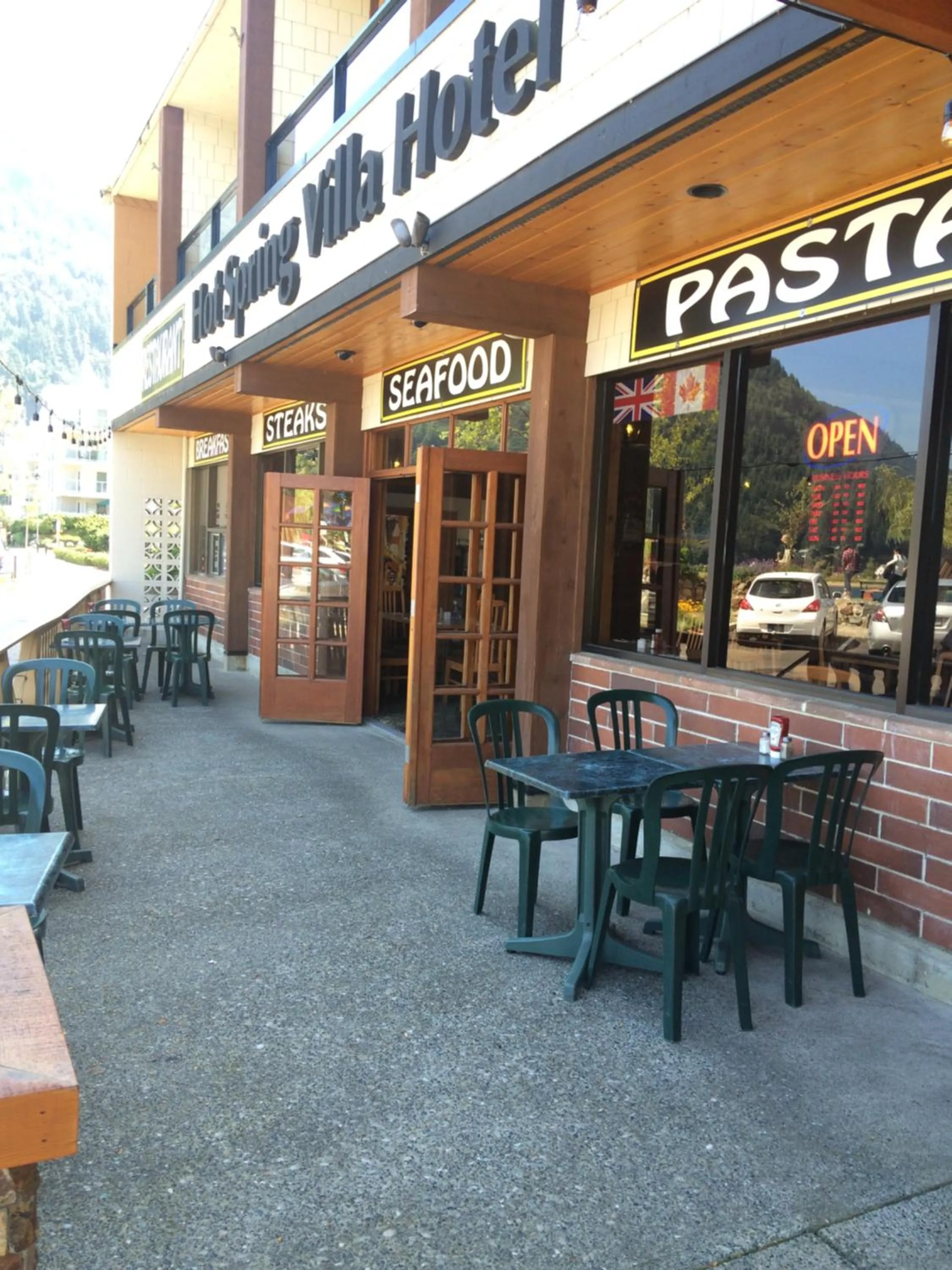 Facade/entrance in Spring Villa Hotel