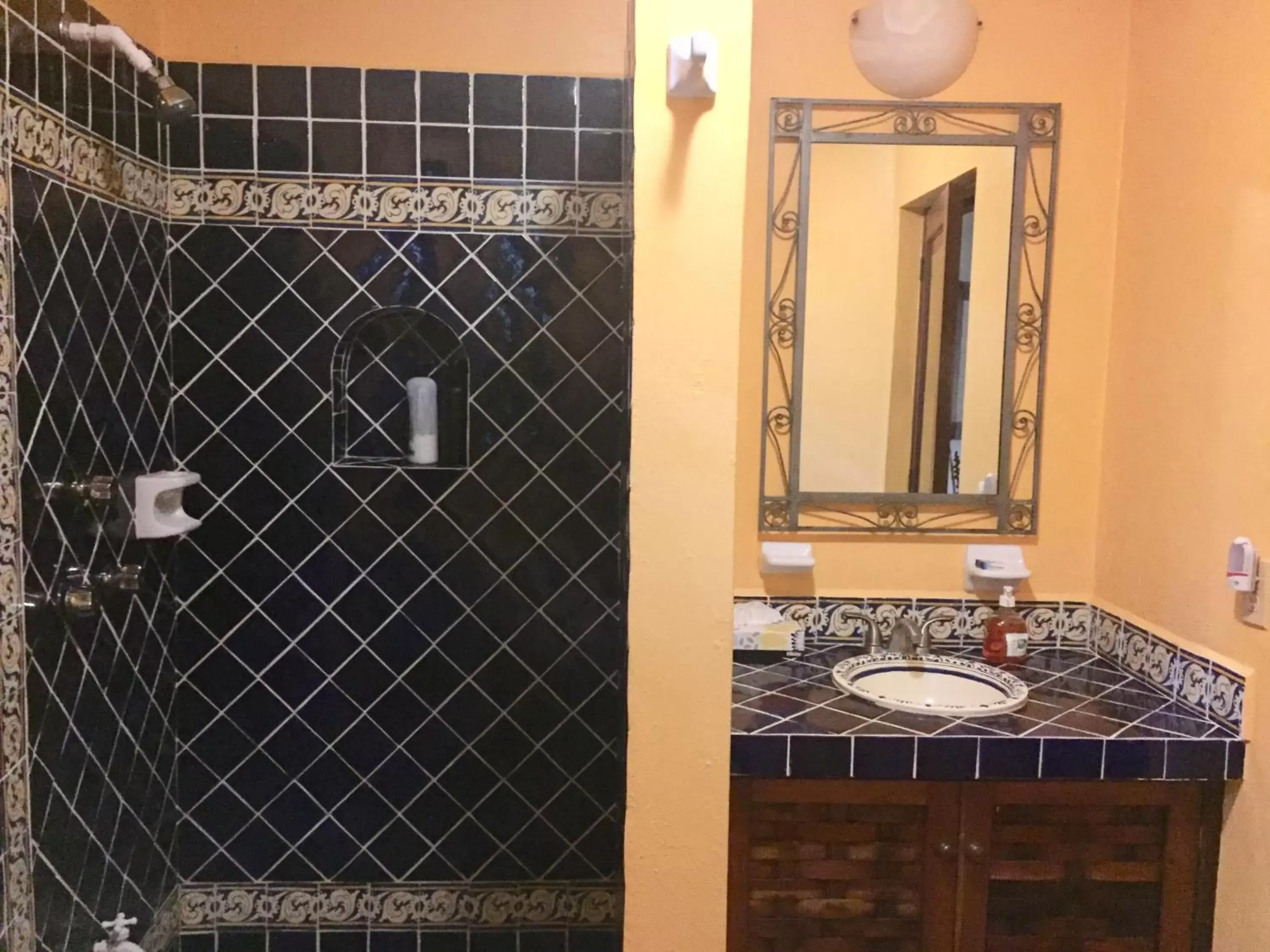 Bathroom in Nah Uxibal Villa and Casitas