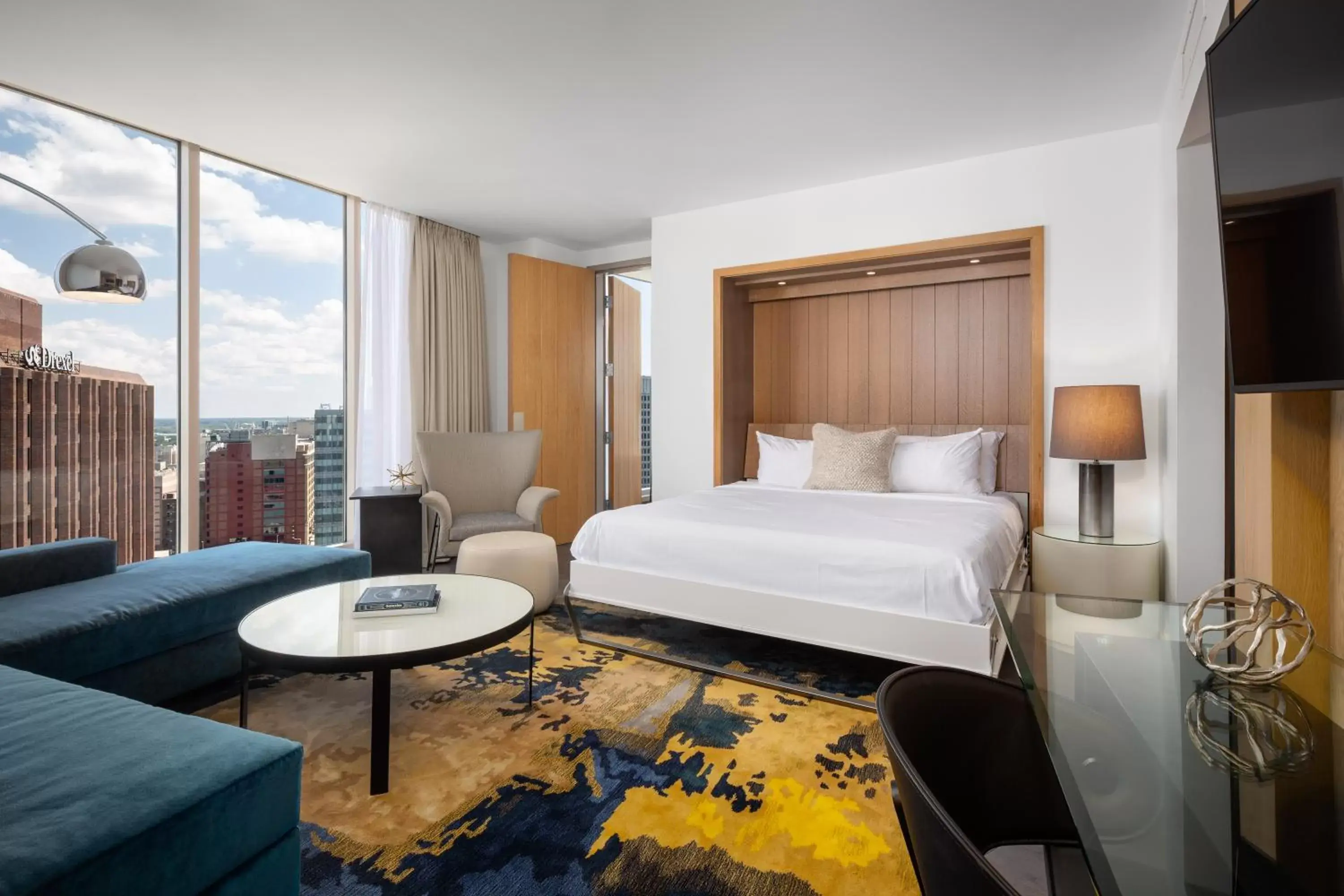 Bed in The Windsor Suites Philadelphia