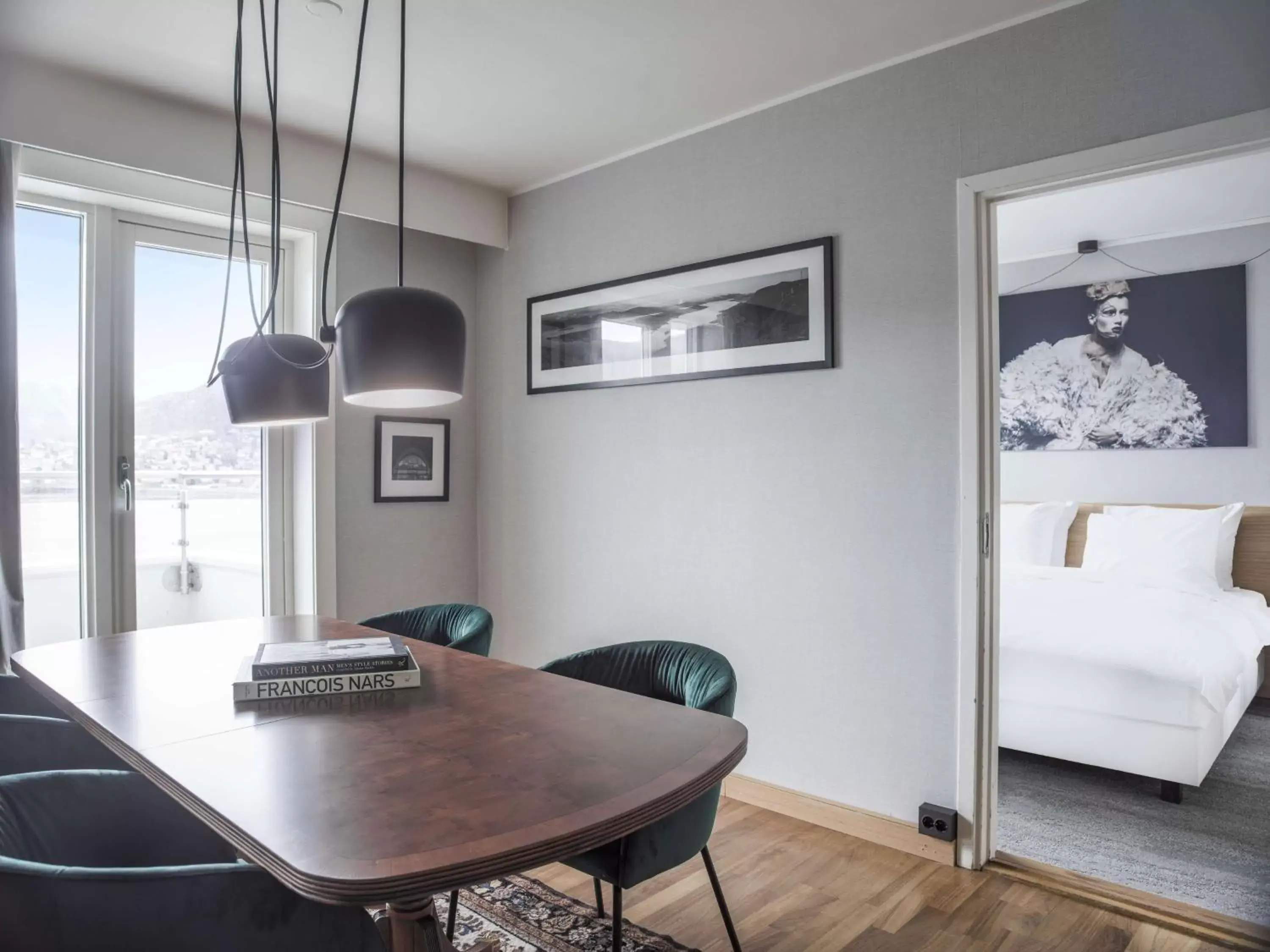 Photo of the whole room, Dining Area in Radisson Blu Hotel Tromsø