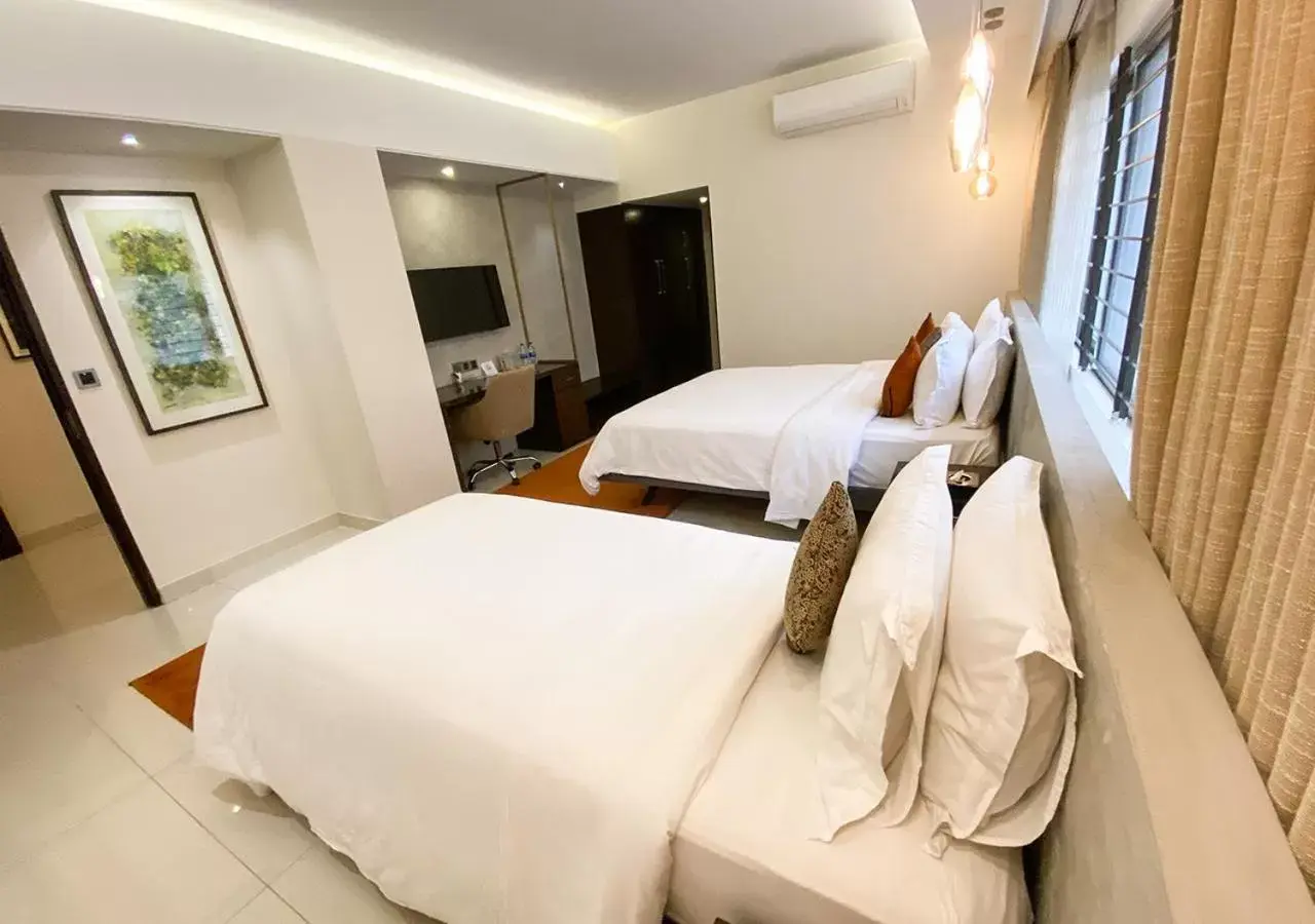 Bed in Jatra Flagship Dhaka Lake View Bed in Jatra Flagship Dhaka Lake View