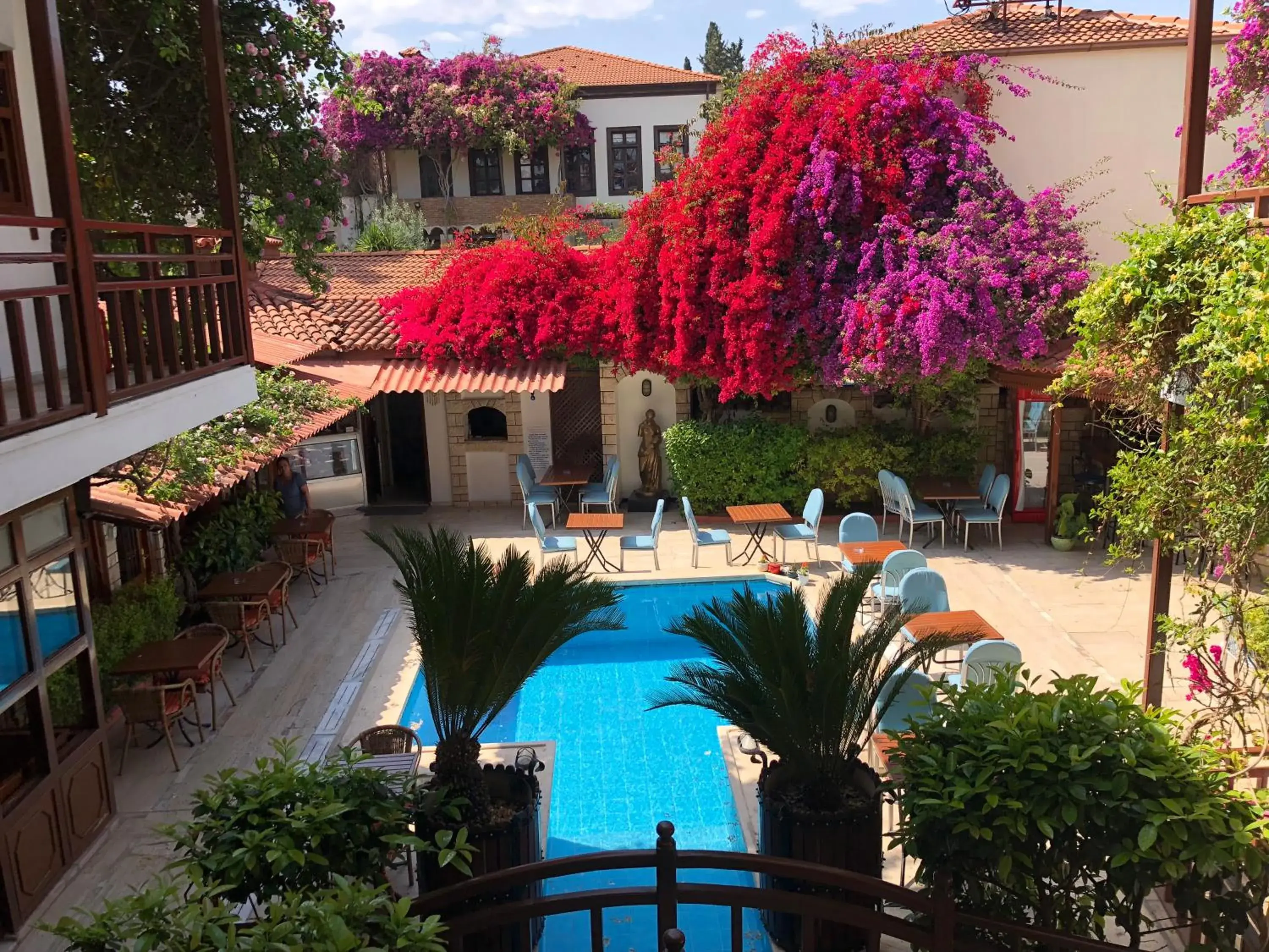 Spring, Swimming Pool in Hotel Karyatit Kaleici