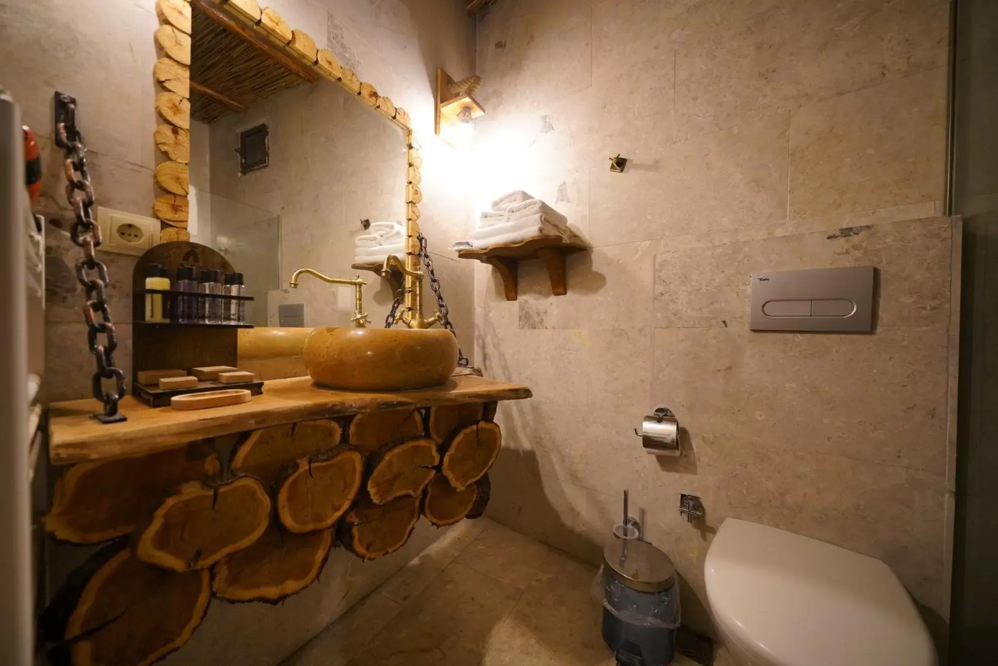 Bathroom in Cappadocia Nar Cave House & Hot Swimming Pool