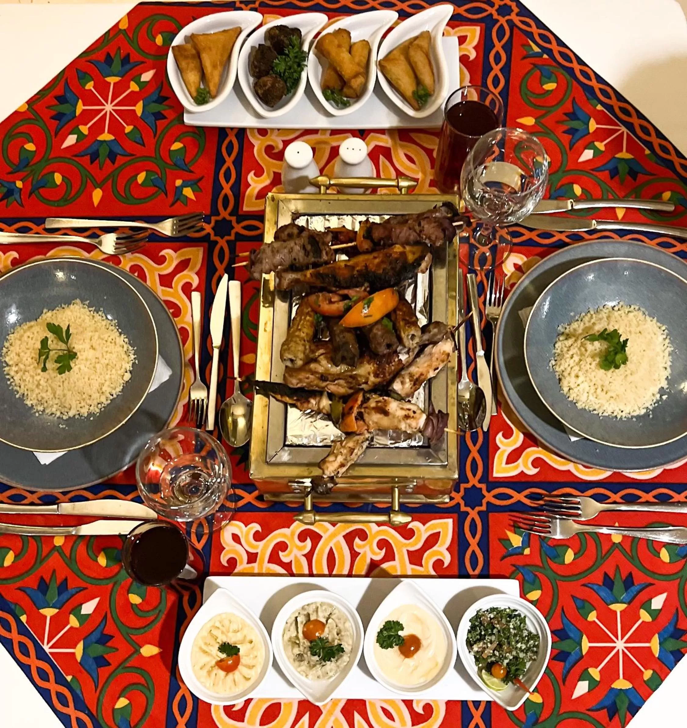 Restaurant/places to eat in Gemma Resort