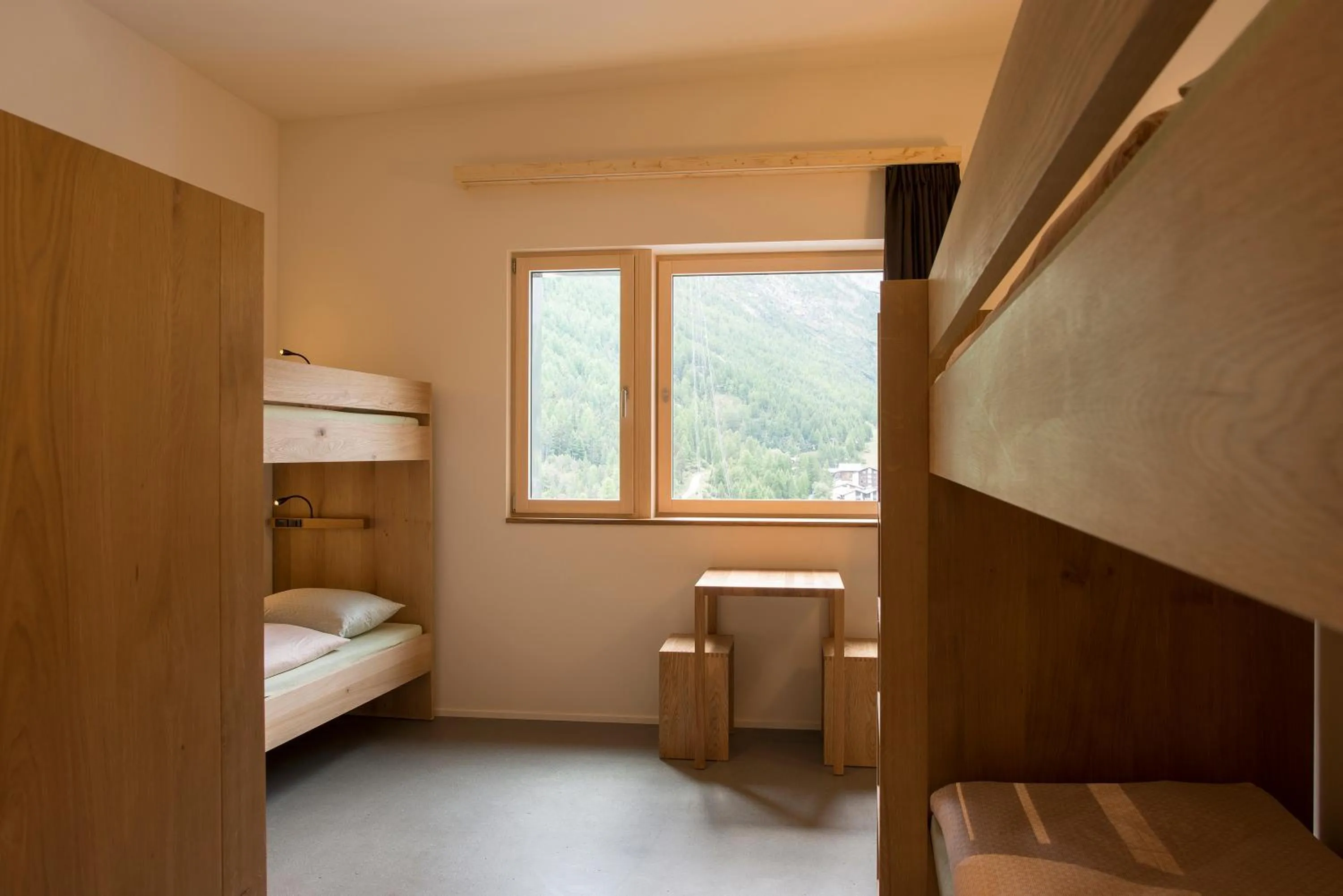 Photo of the whole room, Bed in Saas-Fee wellnesshostel4000