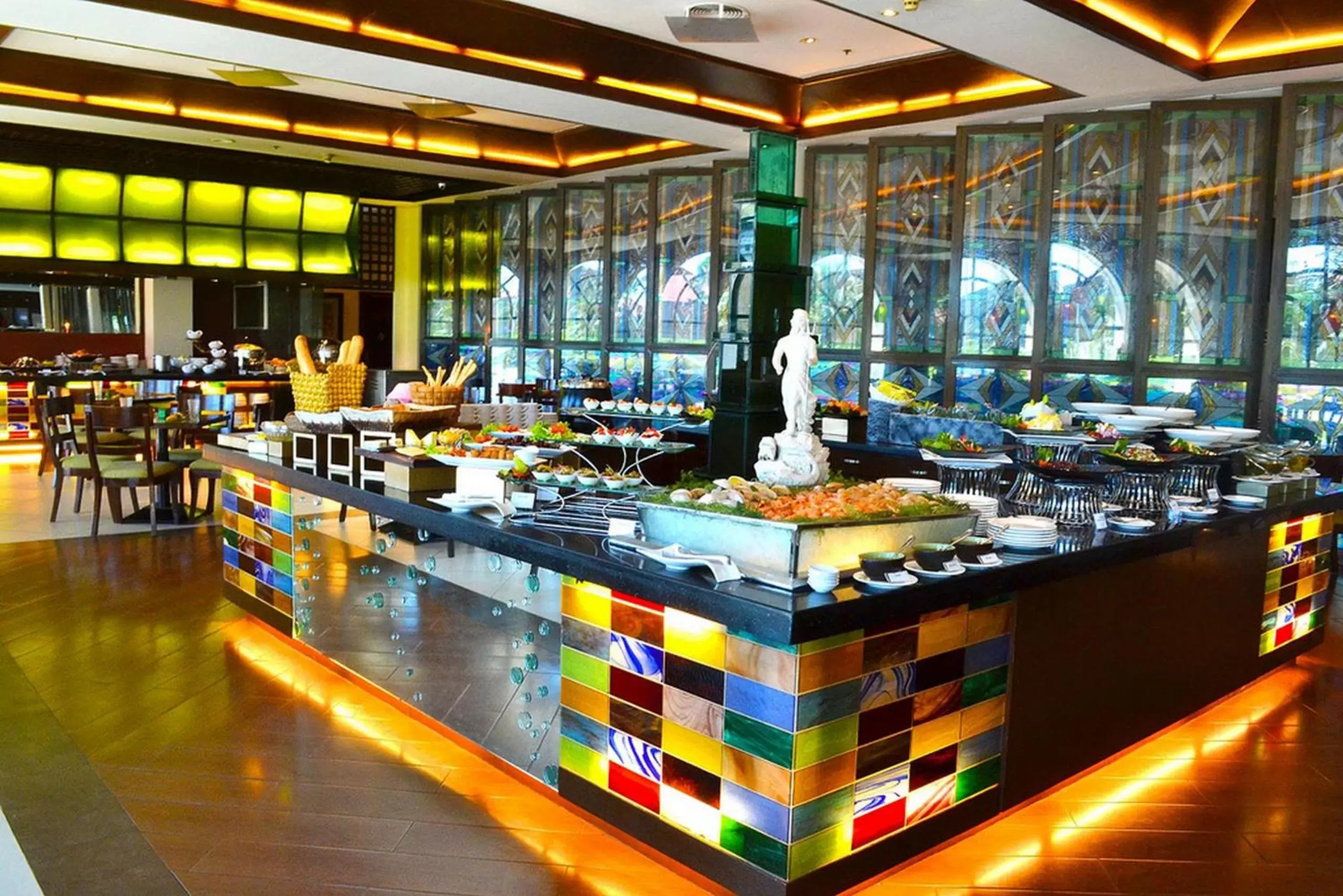 Restaurant/places to eat in Waterfront Airport Hotel and Casino Restaurant/places to eat in Waterfront Airport Hotel and Casino