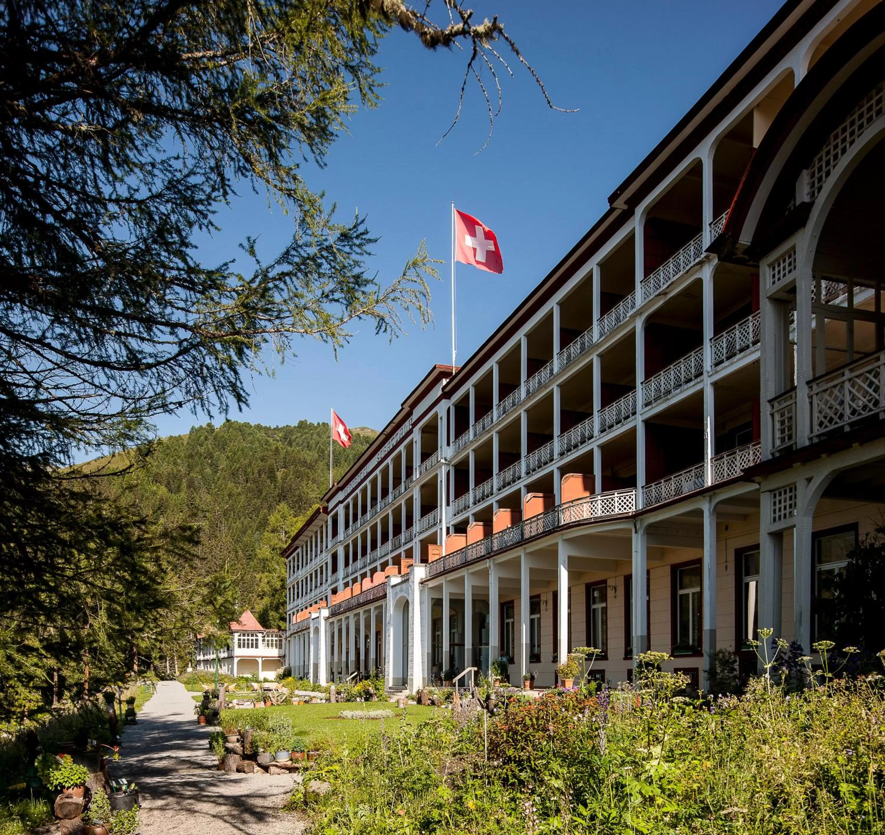 Facade/entrance in Schatzalp Hotel