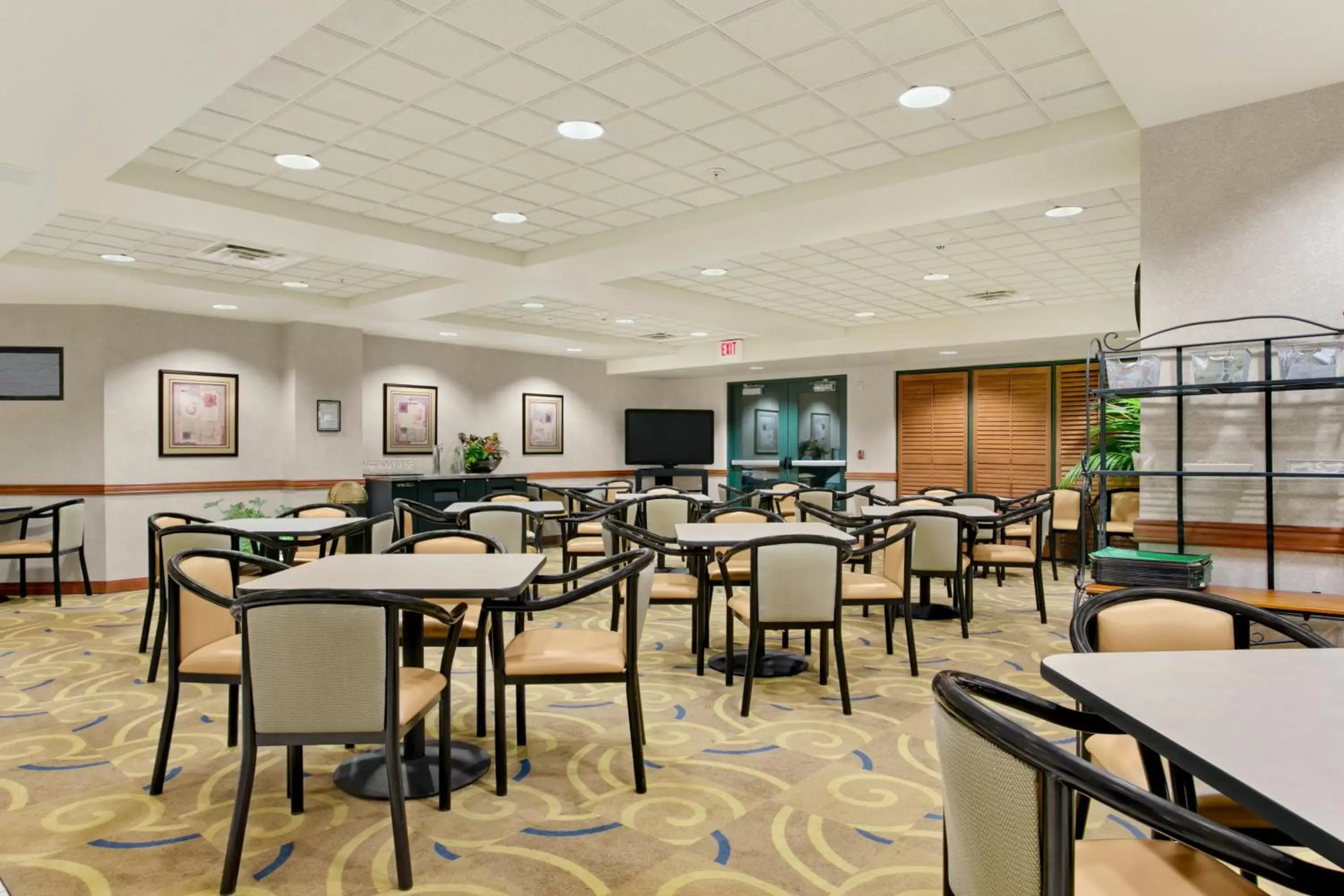 Restaurant/Places to Eat in Wingate by Wyndham Green Bay