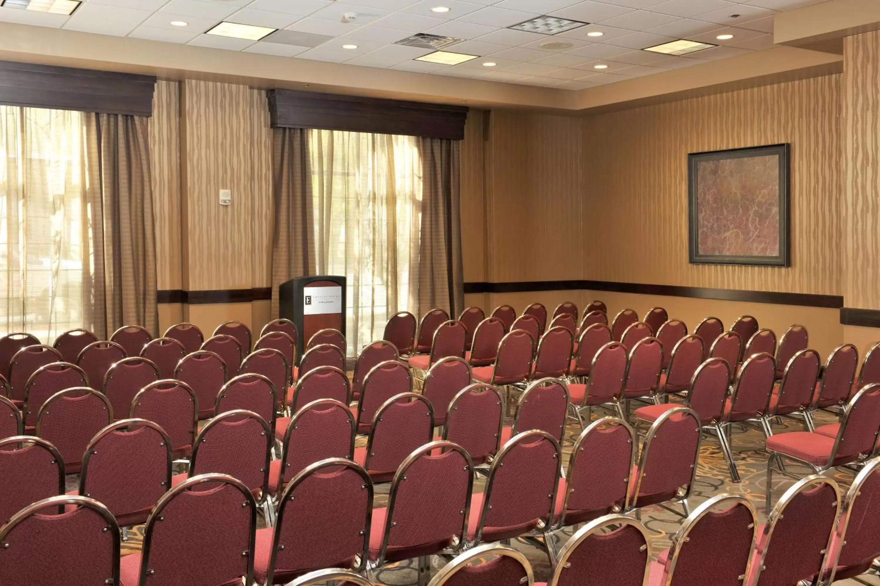 Meeting/conference room in Embassy Suites Des Moines Downtown