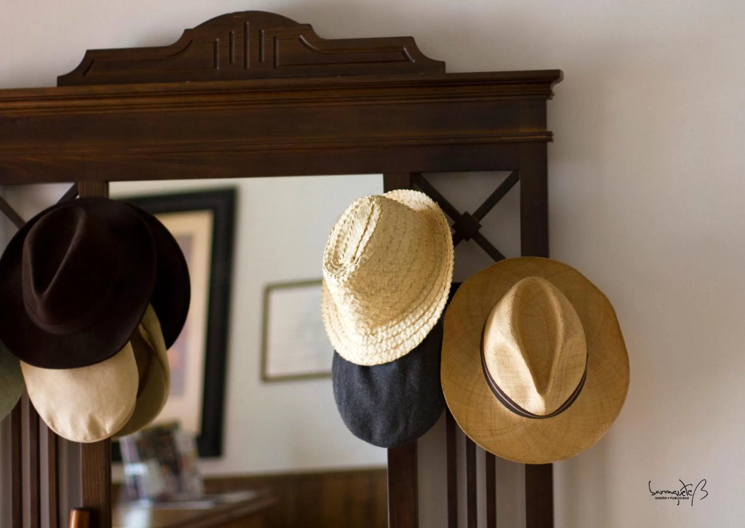 Seating area in La Casona del Abuelo Parra