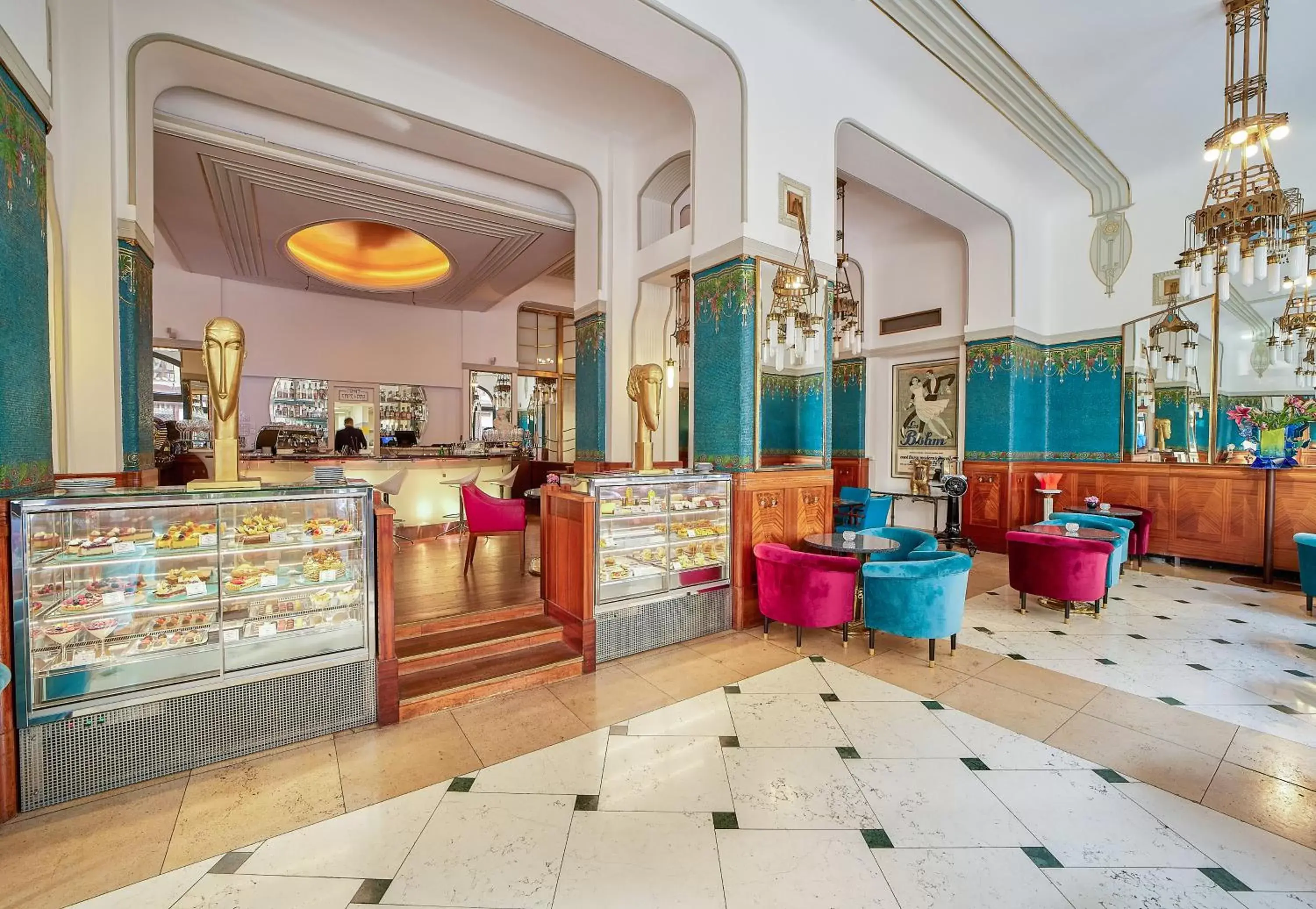 Restaurant/places to eat in Hotel Paris Prague