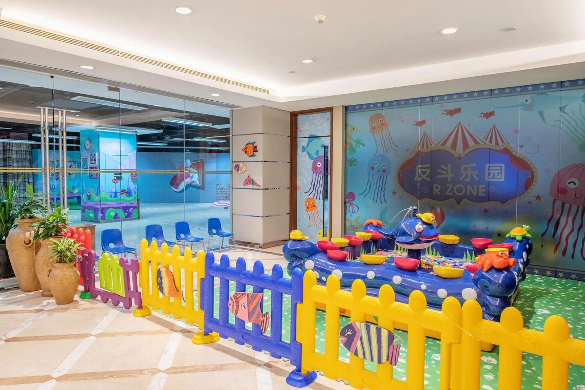 Children play ground in Mission Hills Hotel Resorts Dongguan