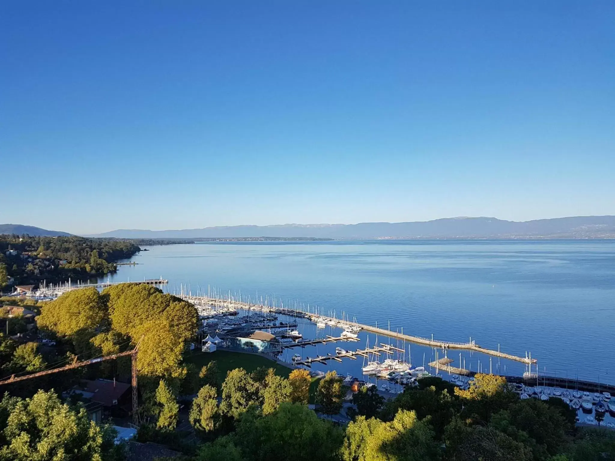 Natural landscape in ibis Thonon Centre