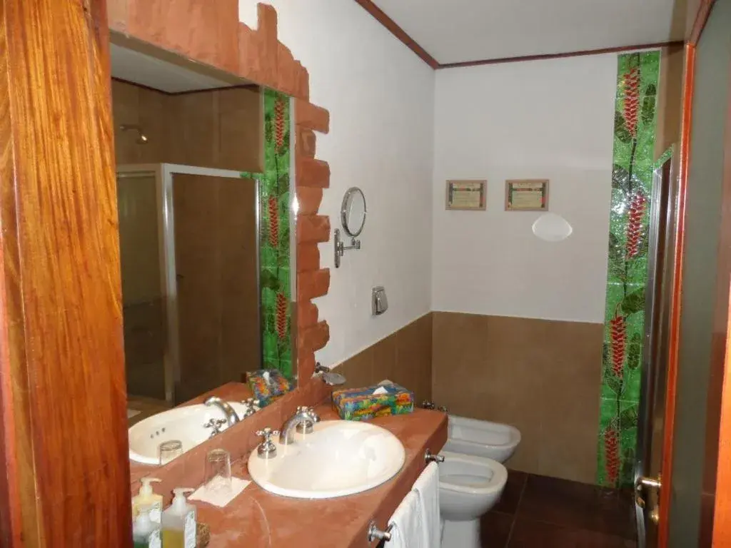 Bathroom in El Pueblito Iguazú