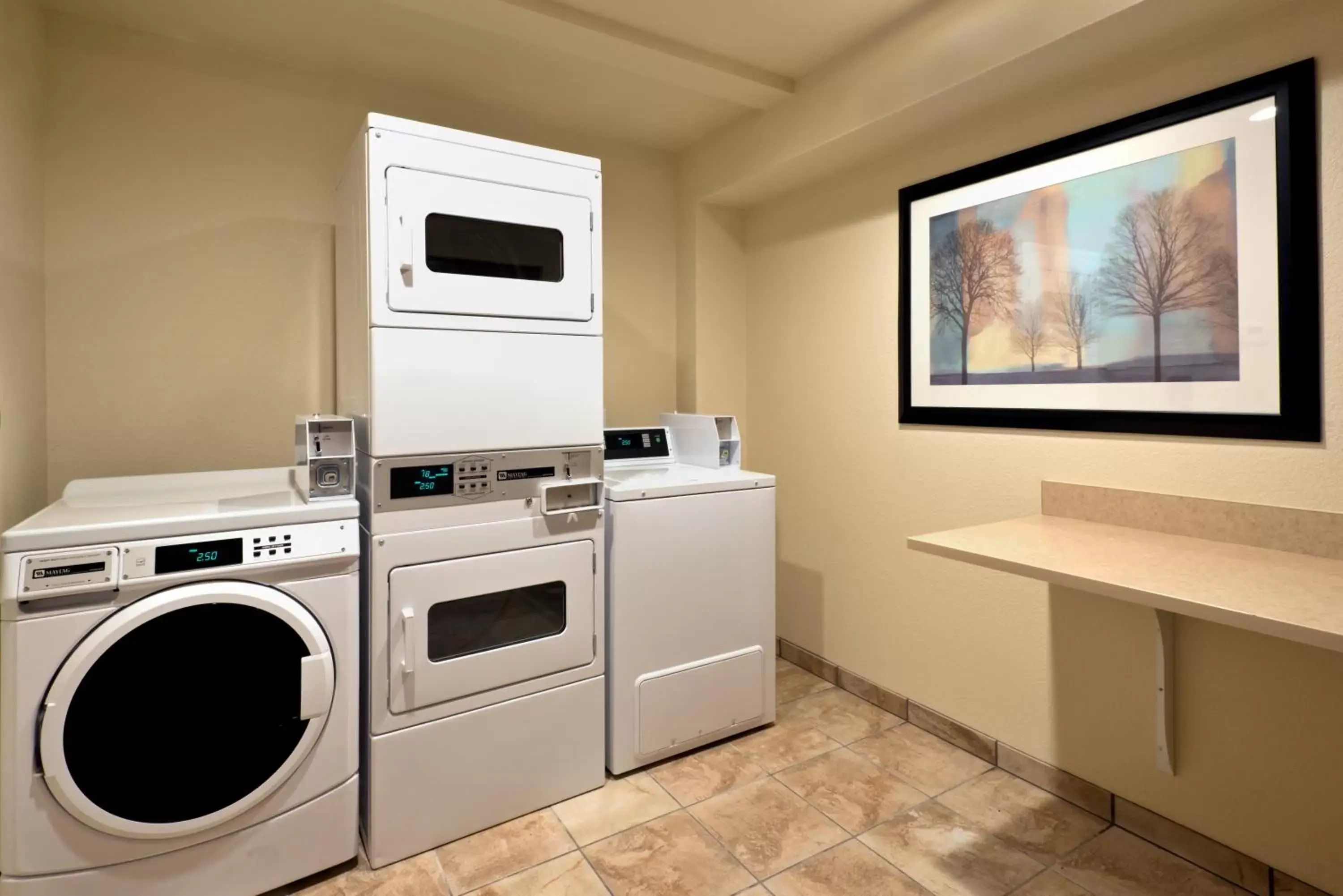 Other, Kitchen/Kitchenette in Holiday Inn Express Hotel & Suites Fraser Winter Park Area, an IHG Hotel