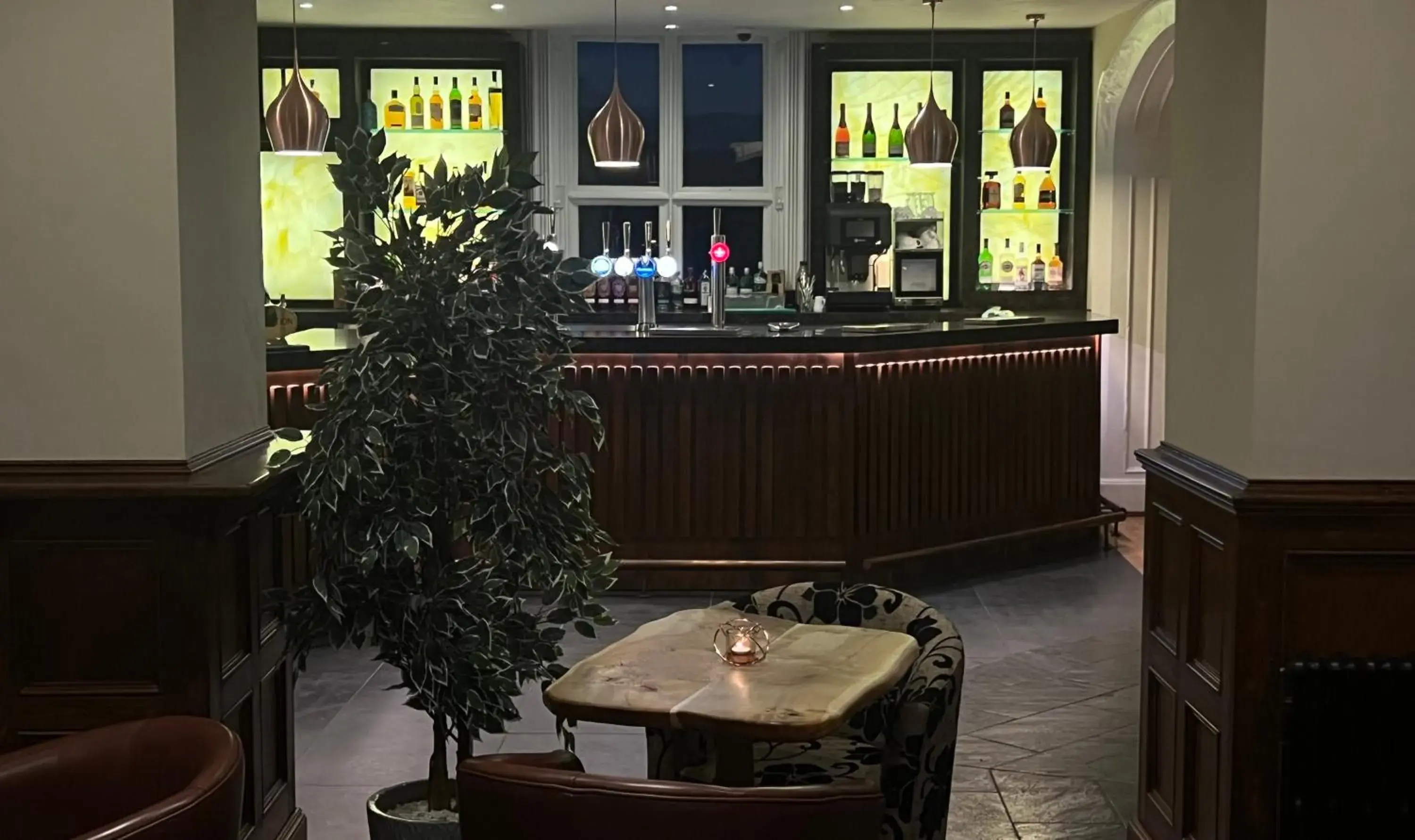 Lounge or bar, Restaurant/Places to Eat in Aberdunant Hall Country Hotel