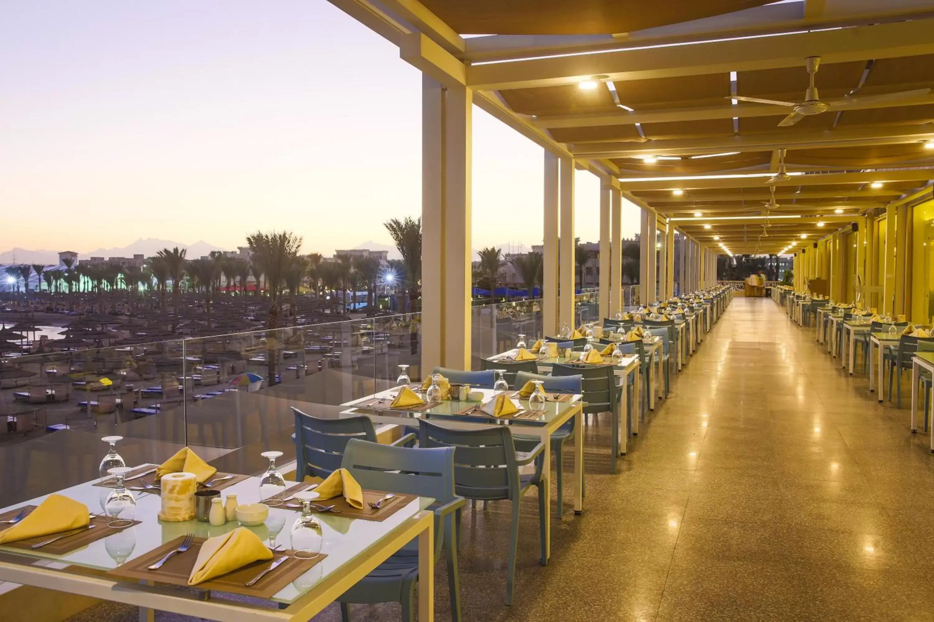 Restaurant/places to eat in Beach Albatros Aqua Park - Hurghada Restaurant/places to eat in Beach Albatros Aqua Park - Hurghada