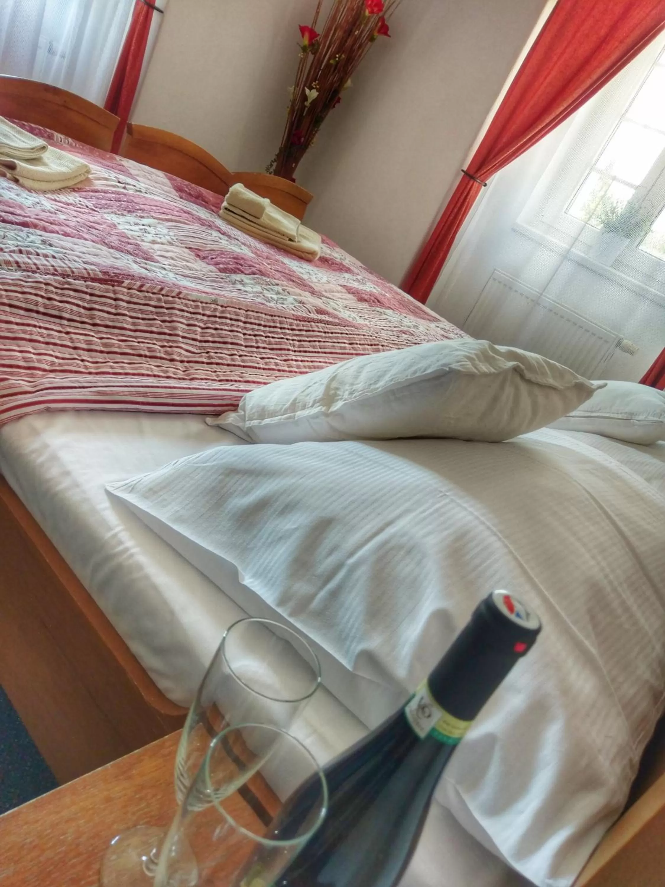 Bedroom in Hotel a Hostinec Tálský mlýn