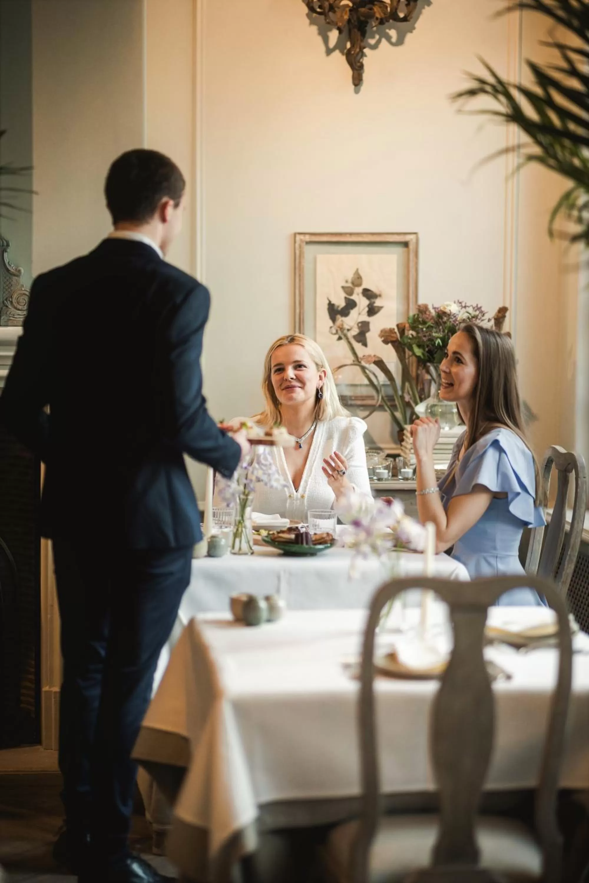 Restaurant/places to eat in The Notary