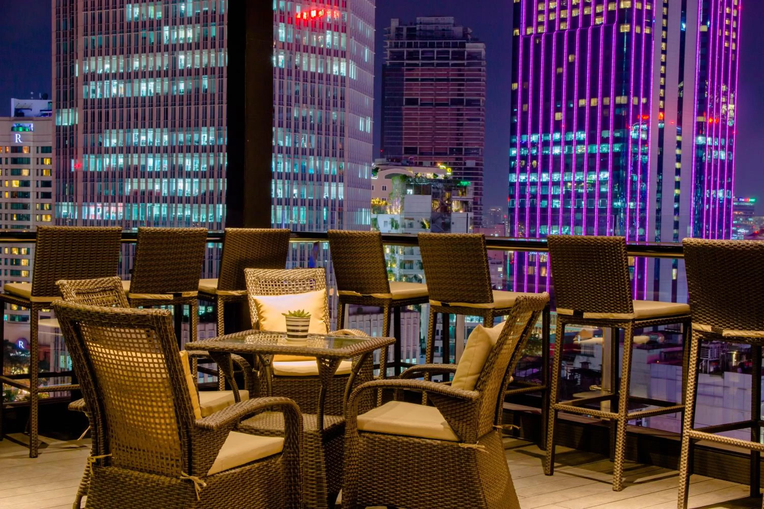 City view, Restaurant/Places to Eat in Northern Saigon Hotel