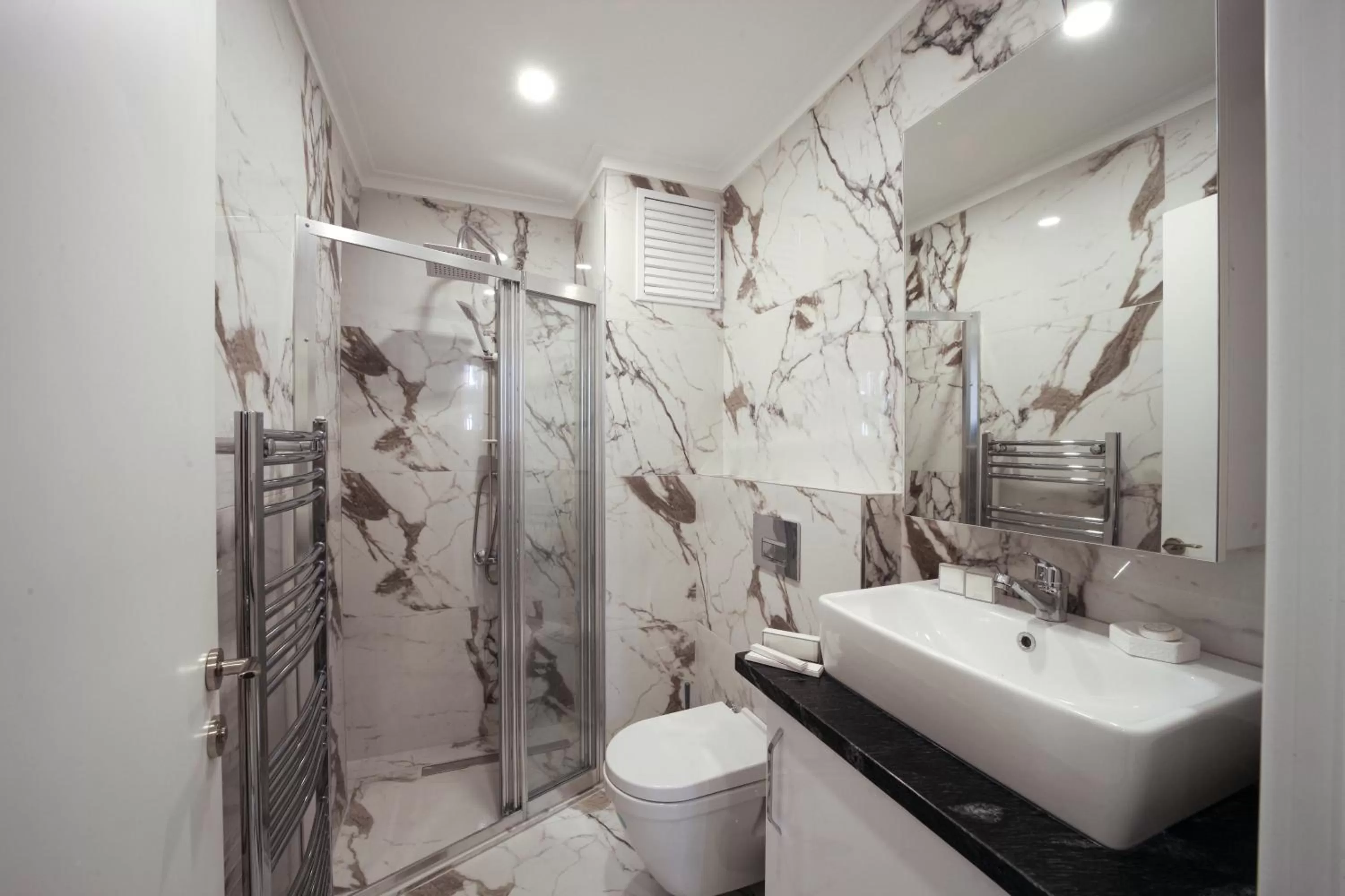 Bathroom in Etiz Hotels & Residences